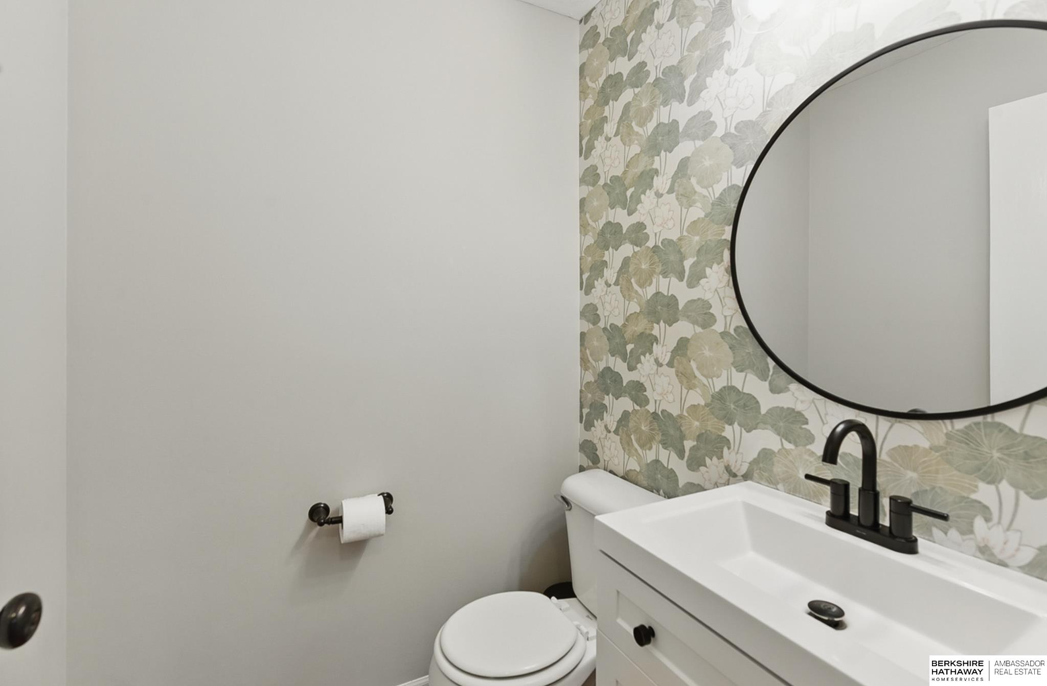 Omaha, Nebraska 68130, United States, 4 Bedrooms Bedrooms, ,3 BathroomsBathrooms,Residential,Active,135167