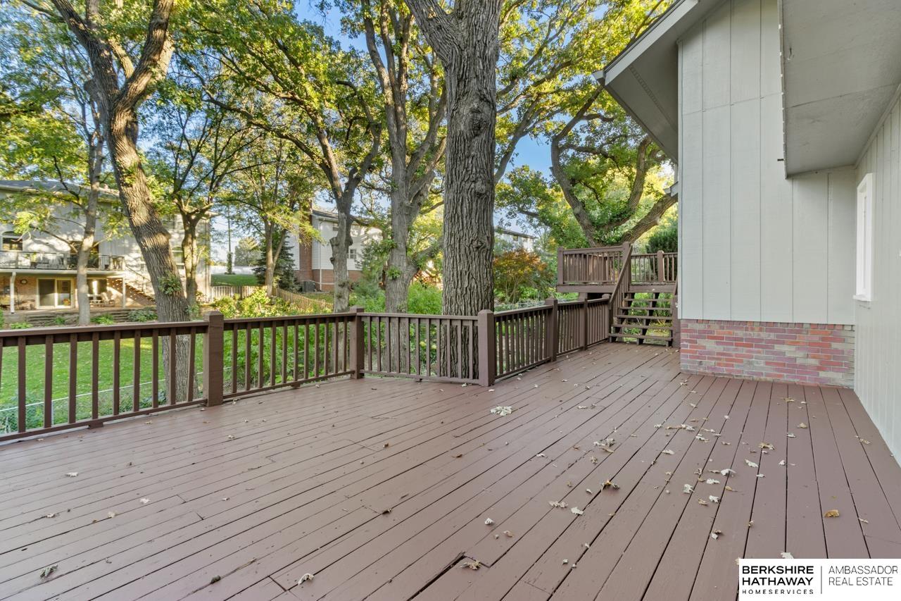 Omaha, Nebraska 68124, United States, 4 Bedrooms Bedrooms, ,2 BathroomsBathrooms,Residential,Active,249404