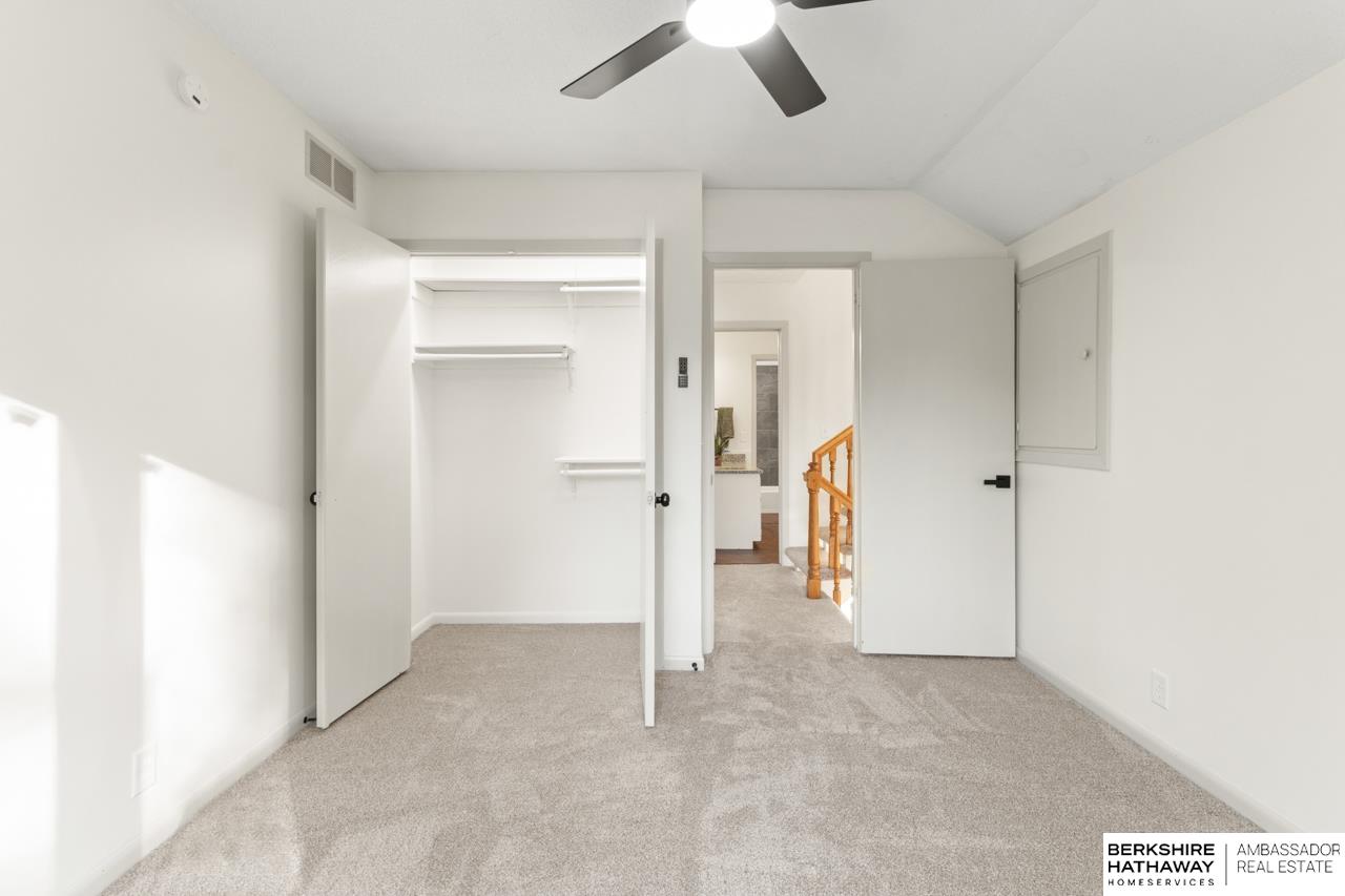 Omaha, Nebraska 68124, United States, 4 Bedrooms Bedrooms, ,2 BathroomsBathrooms,Residential,Active,249404