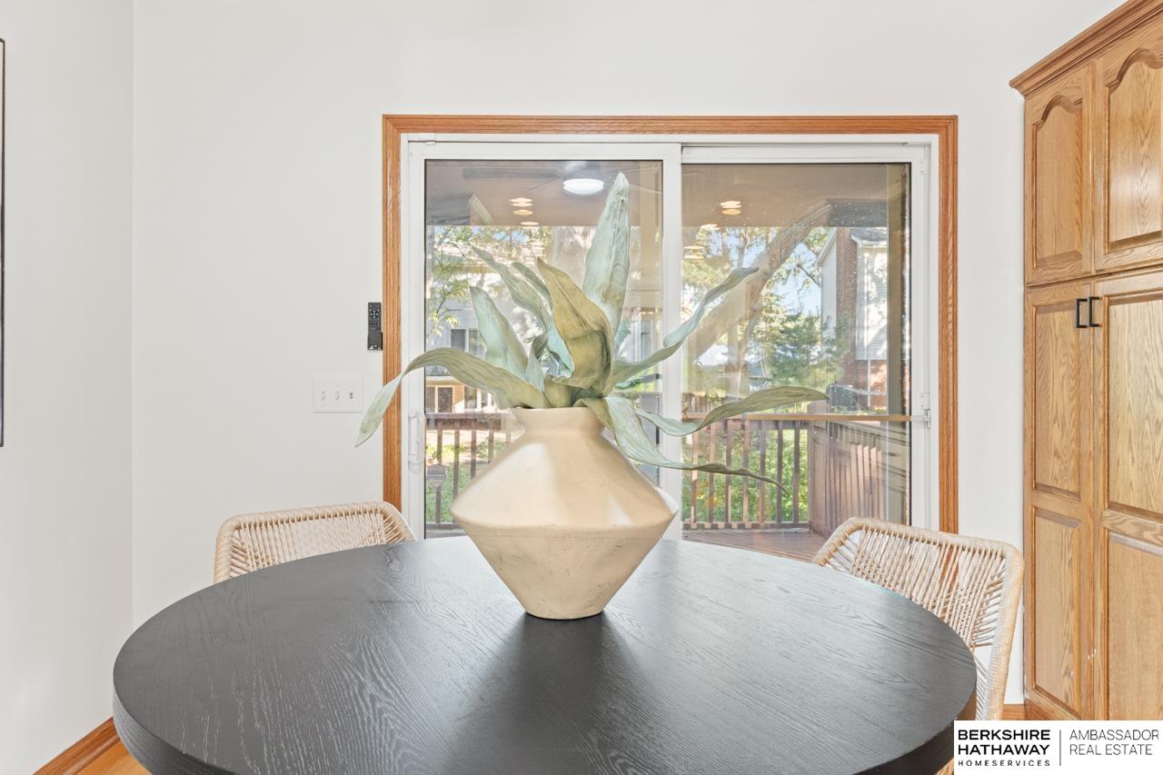 Omaha, Nebraska 68124, United States, 4 Bedrooms Bedrooms, ,2 BathroomsBathrooms,Residential,Active,249404