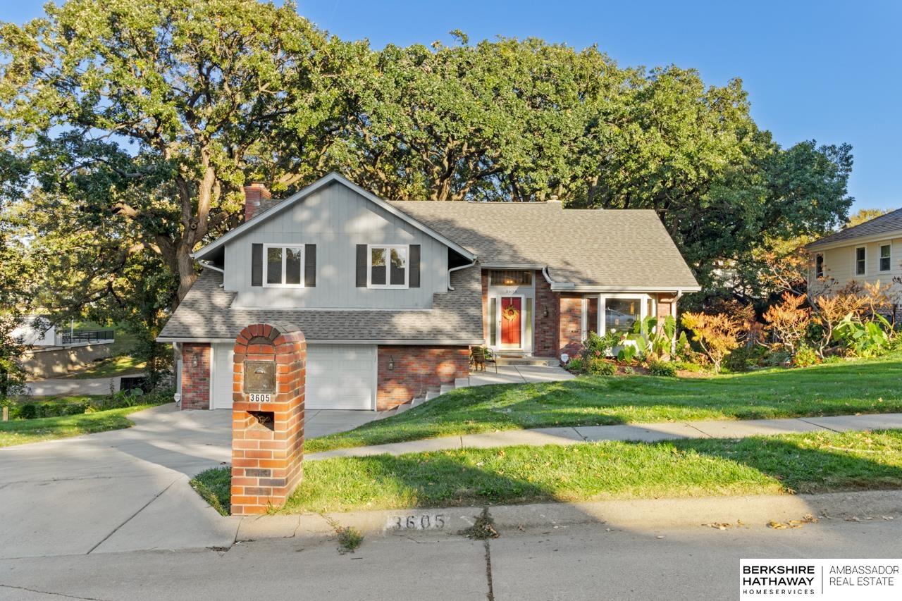 Omaha, Nebraska 68124, United States, 4 Bedrooms Bedrooms, ,2 BathroomsBathrooms,Residential,Active,249404