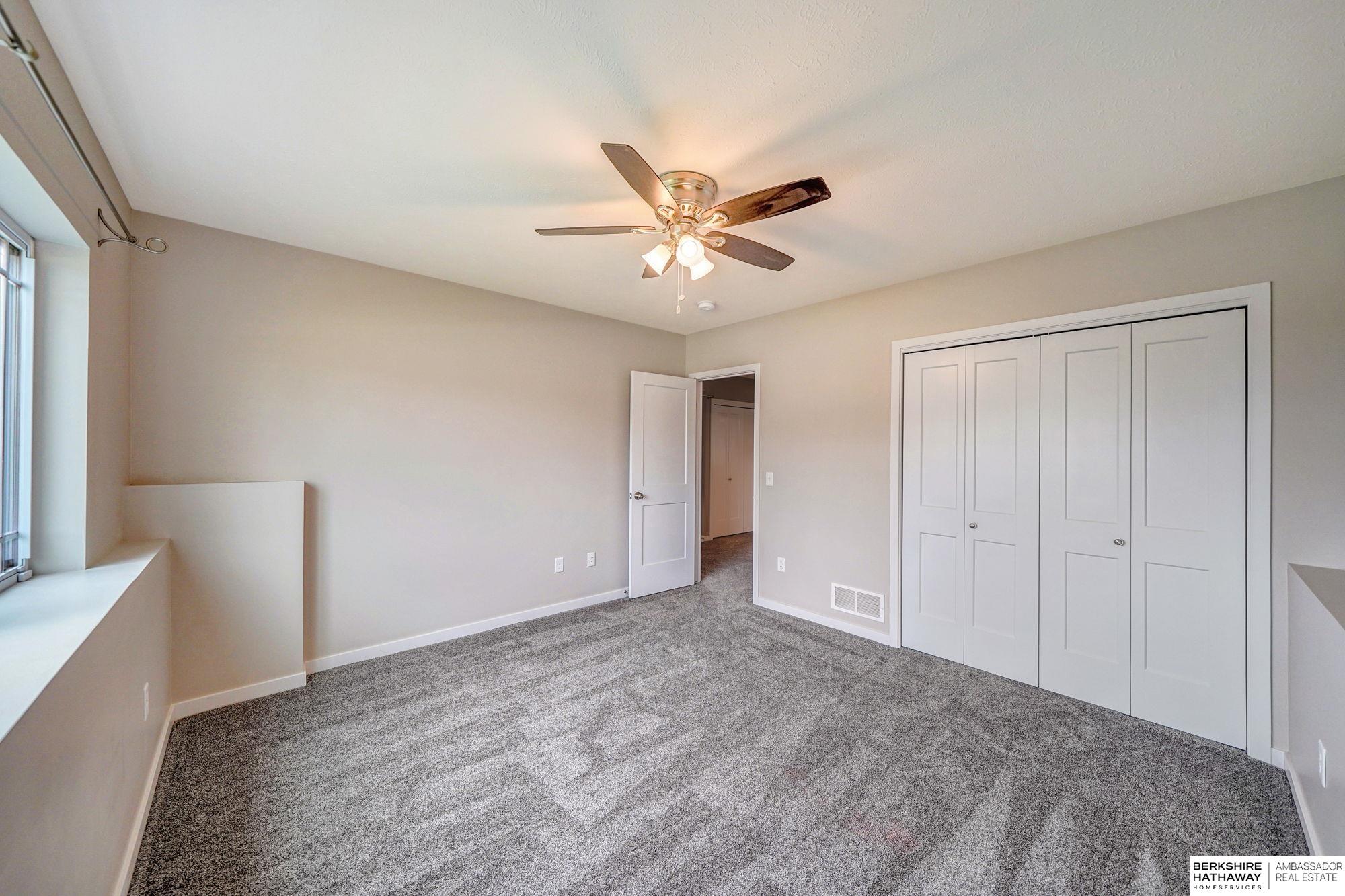 Lincoln, Nebraska 68526, United States, 4 Bedrooms Bedrooms, ,3 BathroomsBathrooms,Residential,Active,224611