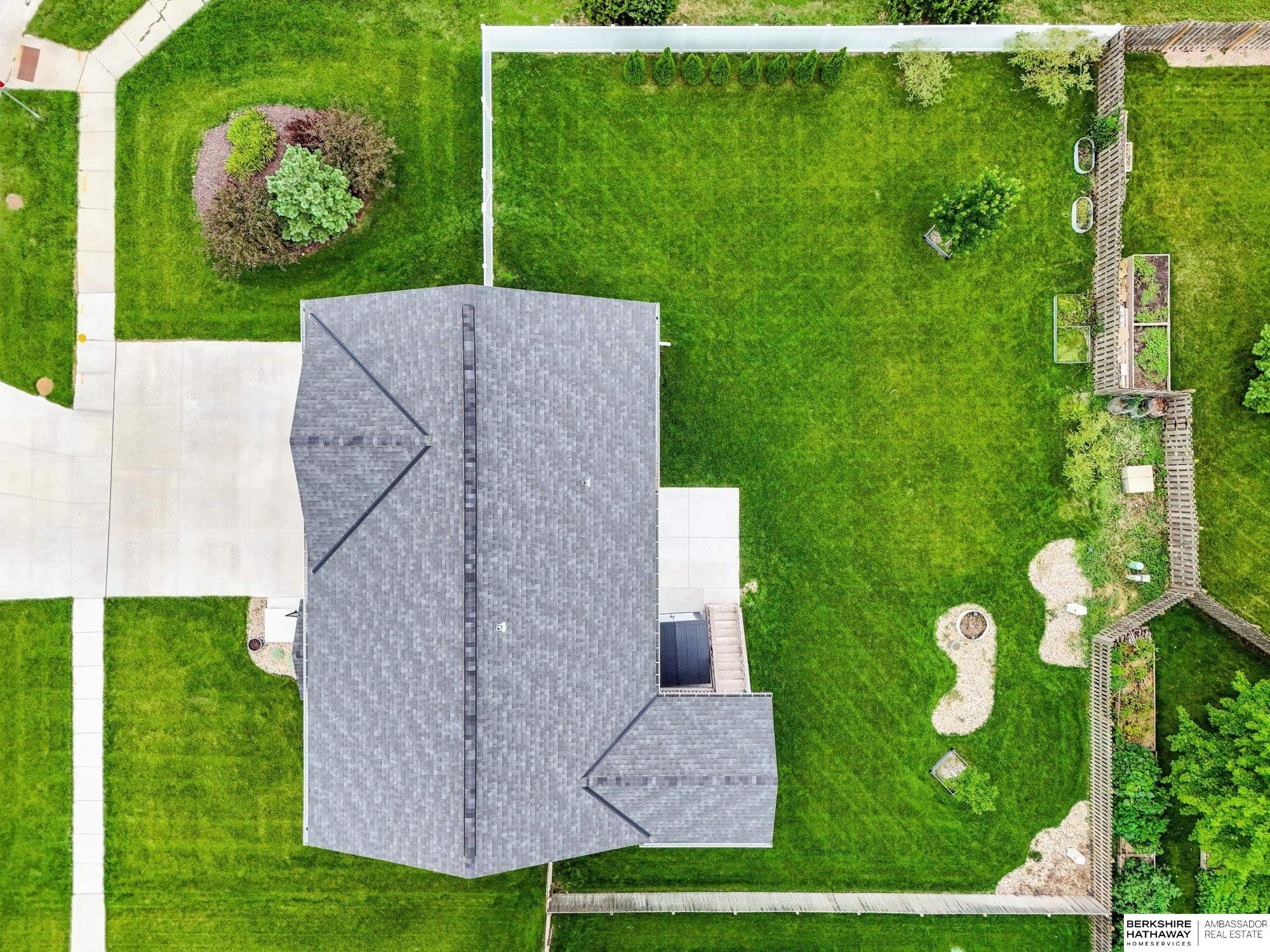 Lincoln, Nebraska 68526, United States, 4 Bedrooms Bedrooms, ,3 BathroomsBathrooms,Residential,Active,224611