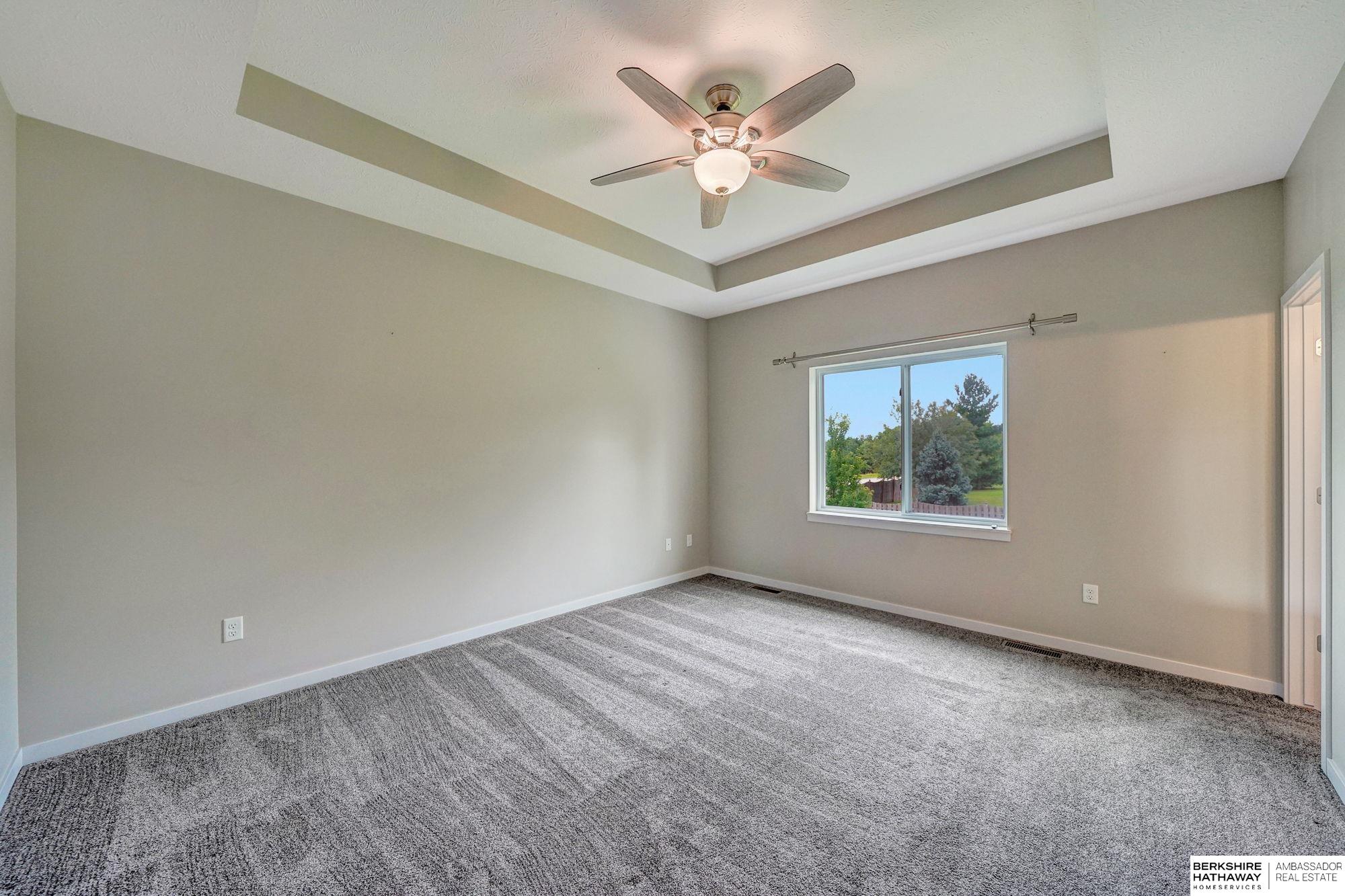 Lincoln, Nebraska 68526, United States, 4 Bedrooms Bedrooms, ,3 BathroomsBathrooms,Residential,Active,224611