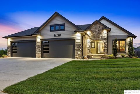 Photo of 19803 Tyler Street, Omaha, NE 68135 (MLS # 22611718)