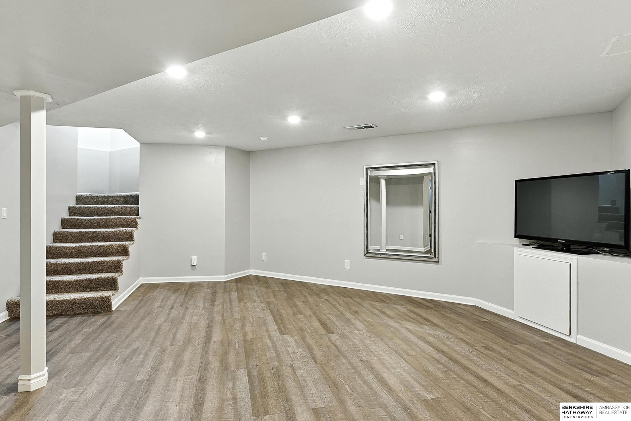 Omaha, Nebraska 68132, United States, 3 Bedrooms Bedrooms, ,3 BathroomsBathrooms,Residential,Active,165997