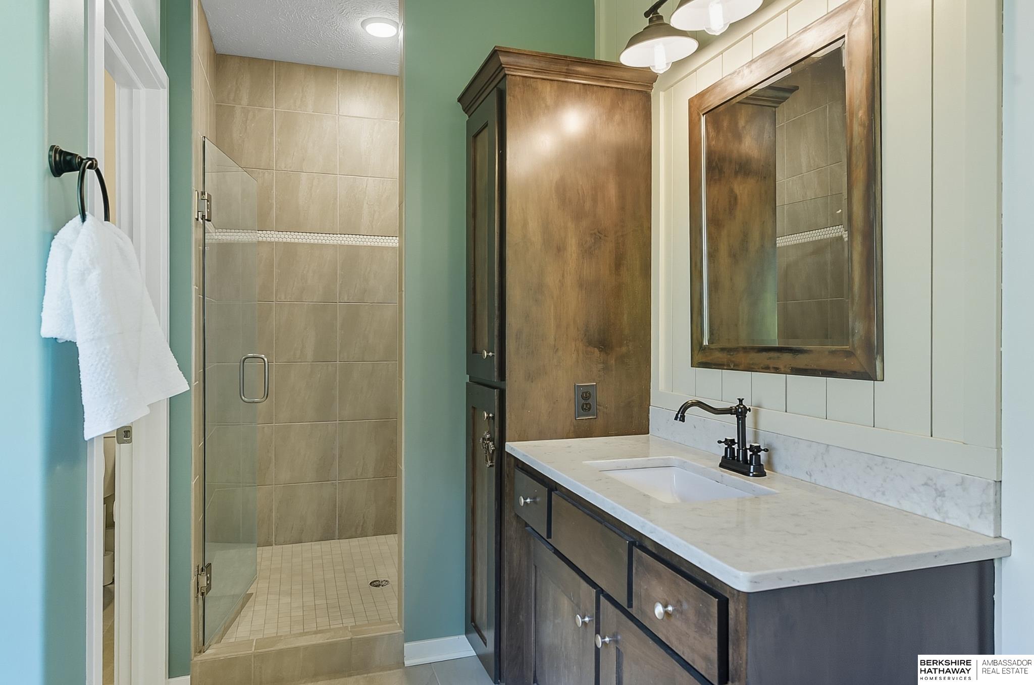 Omaha, Nebraska 68136, United States, 6 Bedrooms Bedrooms, ,3 BathroomsBathrooms,Residential,Active,246562