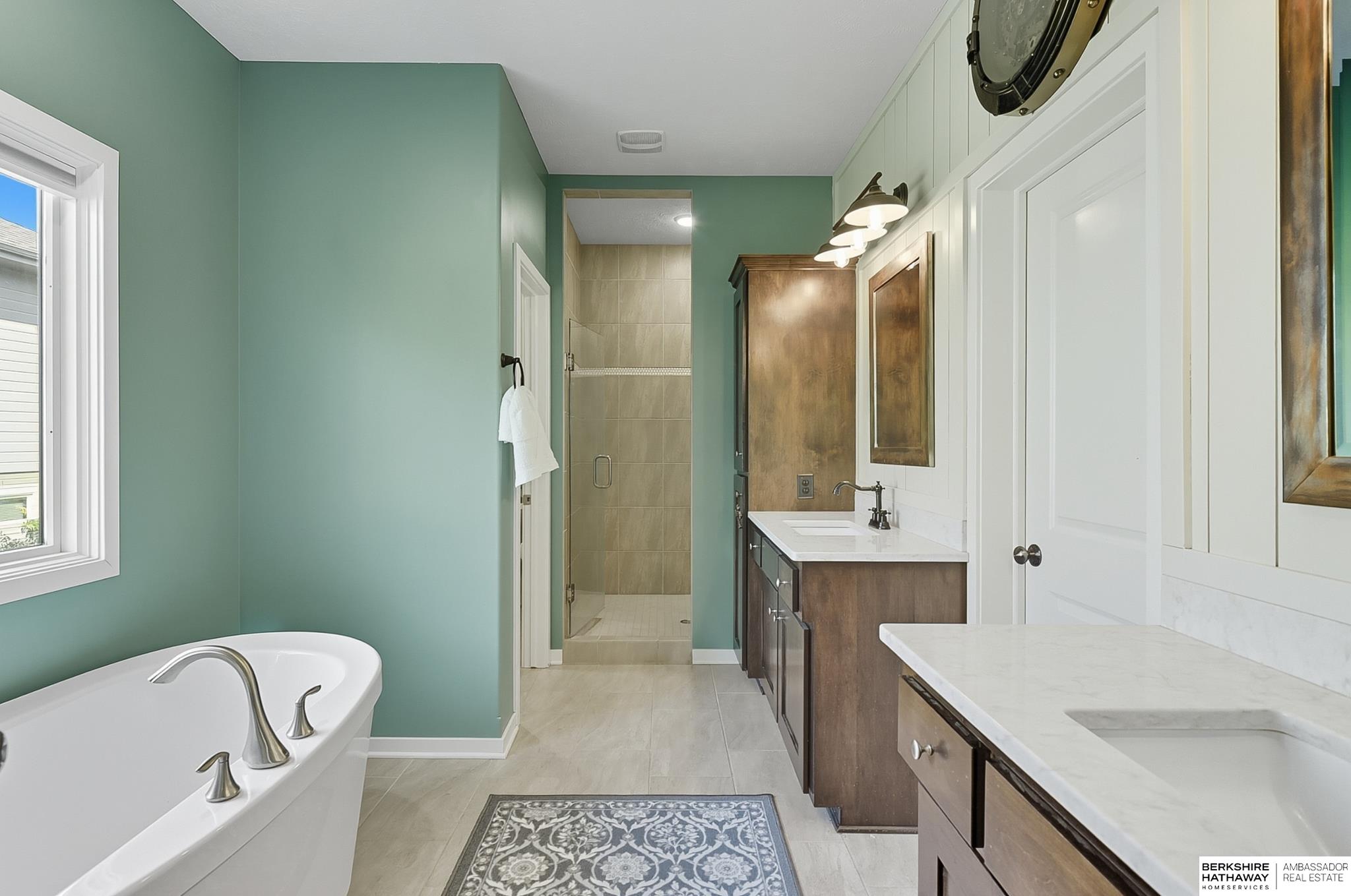 Omaha, Nebraska 68136, United States, 6 Bedrooms Bedrooms, ,3 BathroomsBathrooms,Residential,Active,246562