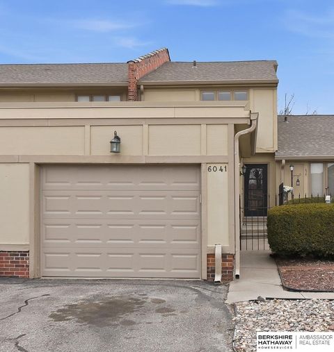 Photo of 6041 Oak Hills Drive, Omaha, NE 68137 (MLS # 22604652)