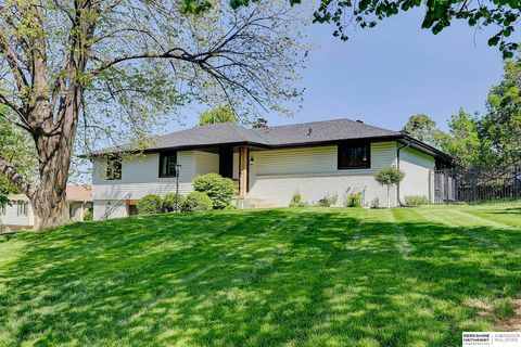 Photo of 7078 Girard Street, Omaha, NE 68152 (MLS # 22612152)