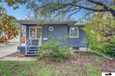 Photo of 3515 Mohawk Street, Lincoln, NE 68510 (MLS # 22528788)