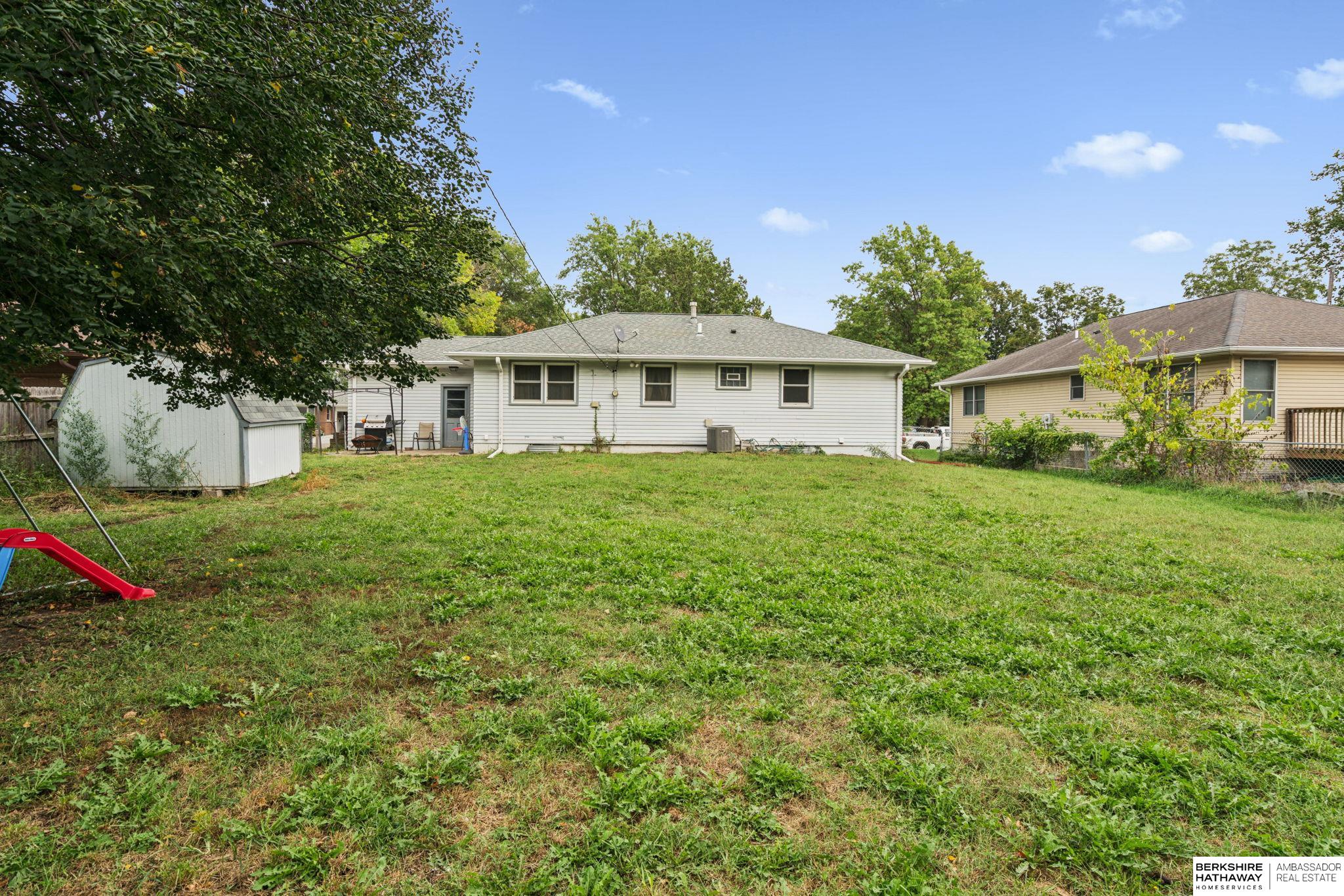 Lincoln, Nebraska 68506, United States, 3 Bedrooms Bedrooms, ,1 BathroomBathrooms,Residential,Active,216414