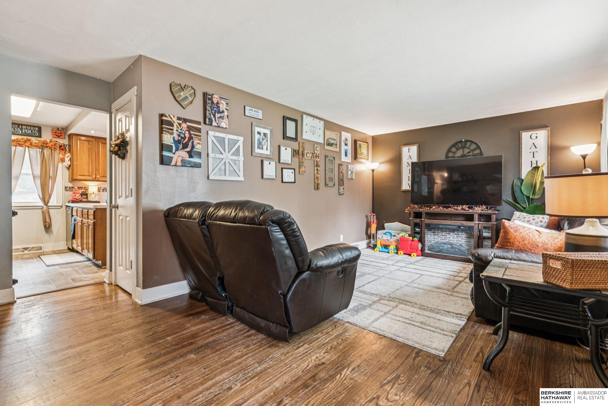 Lincoln, Nebraska 68506, United States, 3 Bedrooms Bedrooms, ,1 BathroomBathrooms,Residential,Active,216414