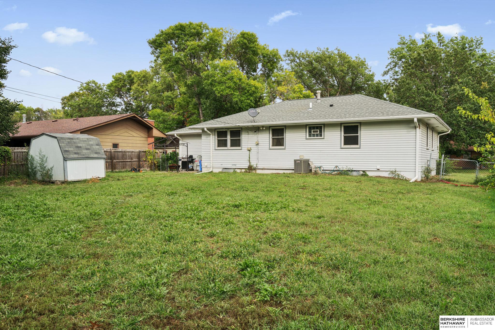 Lincoln, Nebraska 68506, United States, 3 Bedrooms Bedrooms, ,1 BathroomBathrooms,Residential,Active,216414