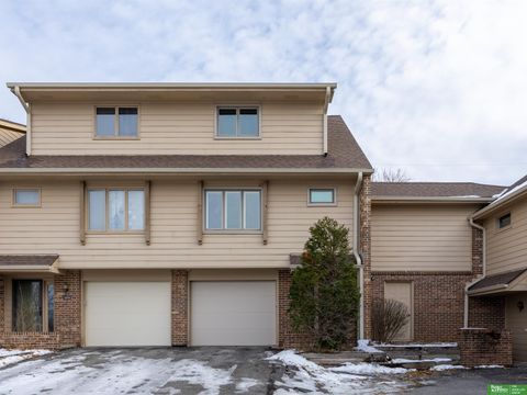 Photo of 2221 S 51st Street #10, Omaha, NE 68106 (MLS # 22527938)