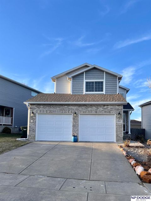 Photo of 7642 Glynoaks Drive, Lincoln, NE 68516 (MLS # 22601380)