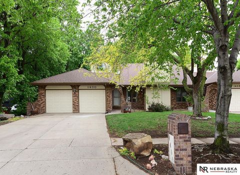 Photo of 1400 Trelawney Drive, Lincoln, NE 68512 (MLS # 22611457)