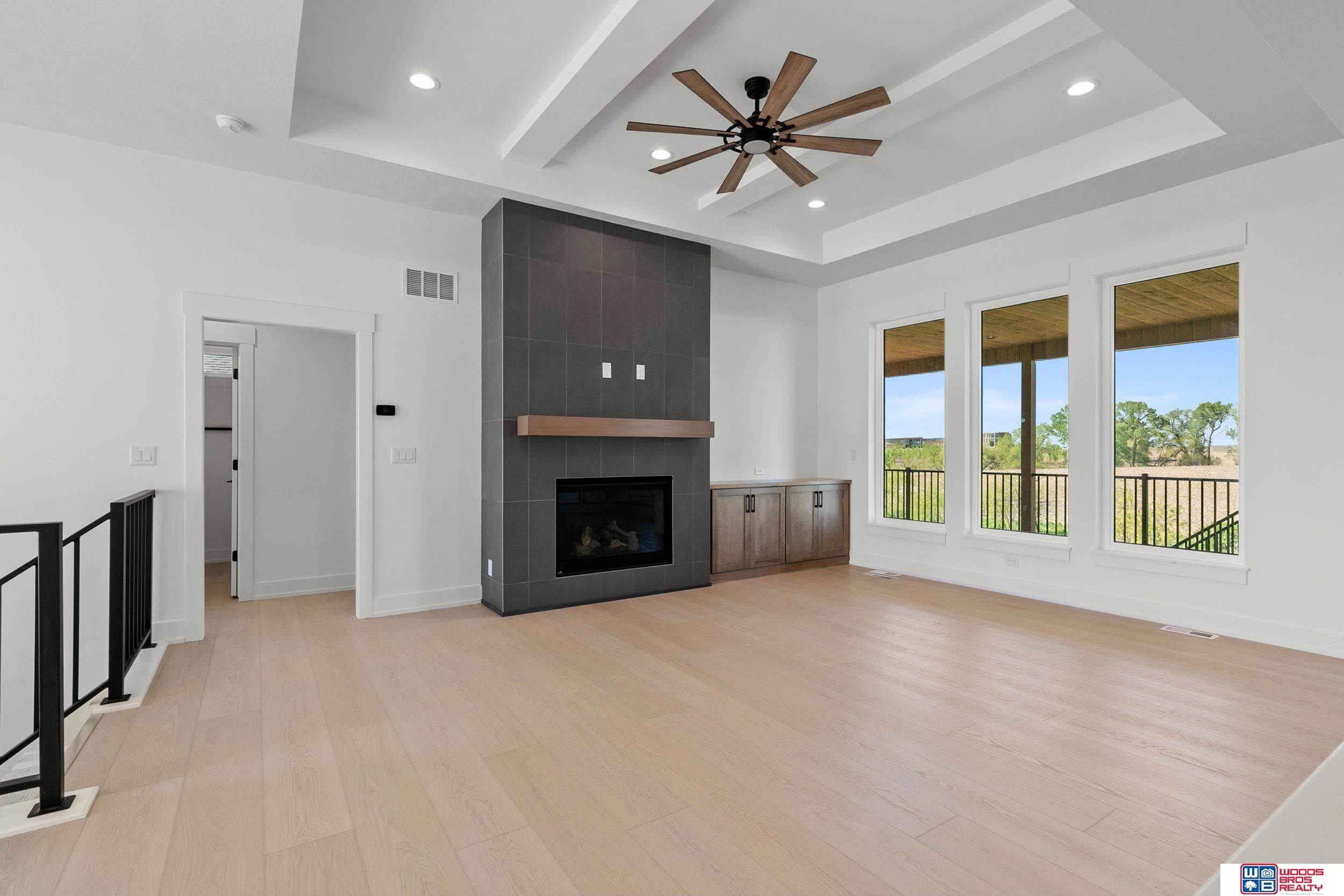 8820 Dragonfly Lane