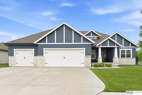 Photo of 18610 Hampton Drive, Omaha, NE 68136 (MLS # 22613878)
