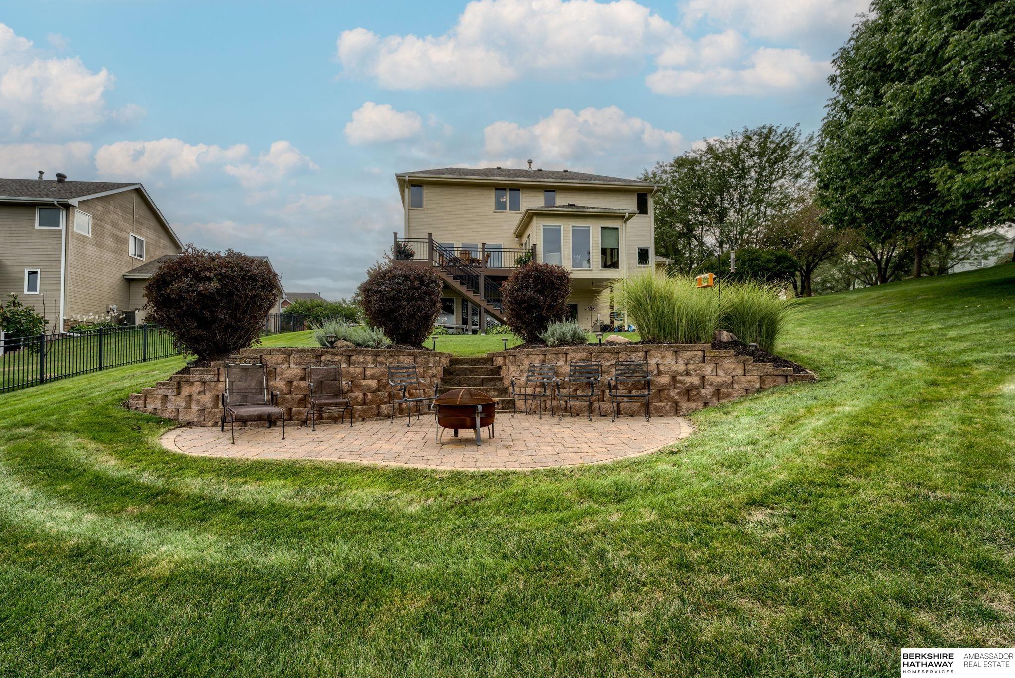 Bellevue, Nebraska 68133, United States, 4 Bedrooms Bedrooms, ,3 BathroomsBathrooms,Residential,Active,236627