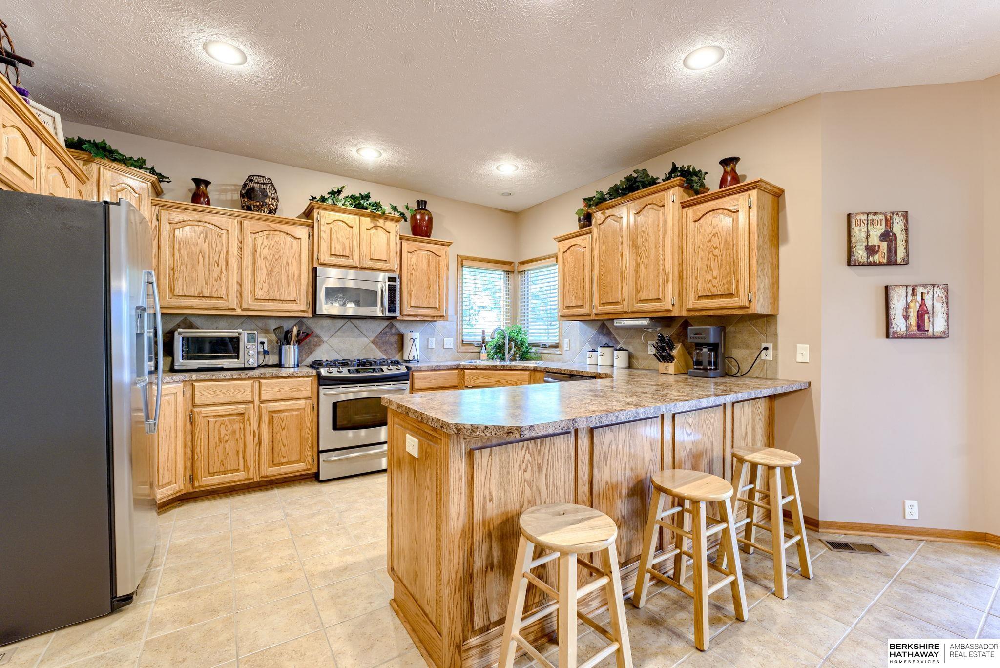 Bellevue, Nebraska 68133, United States, 4 Bedrooms Bedrooms, ,3 BathroomsBathrooms,Residential,Active,236627