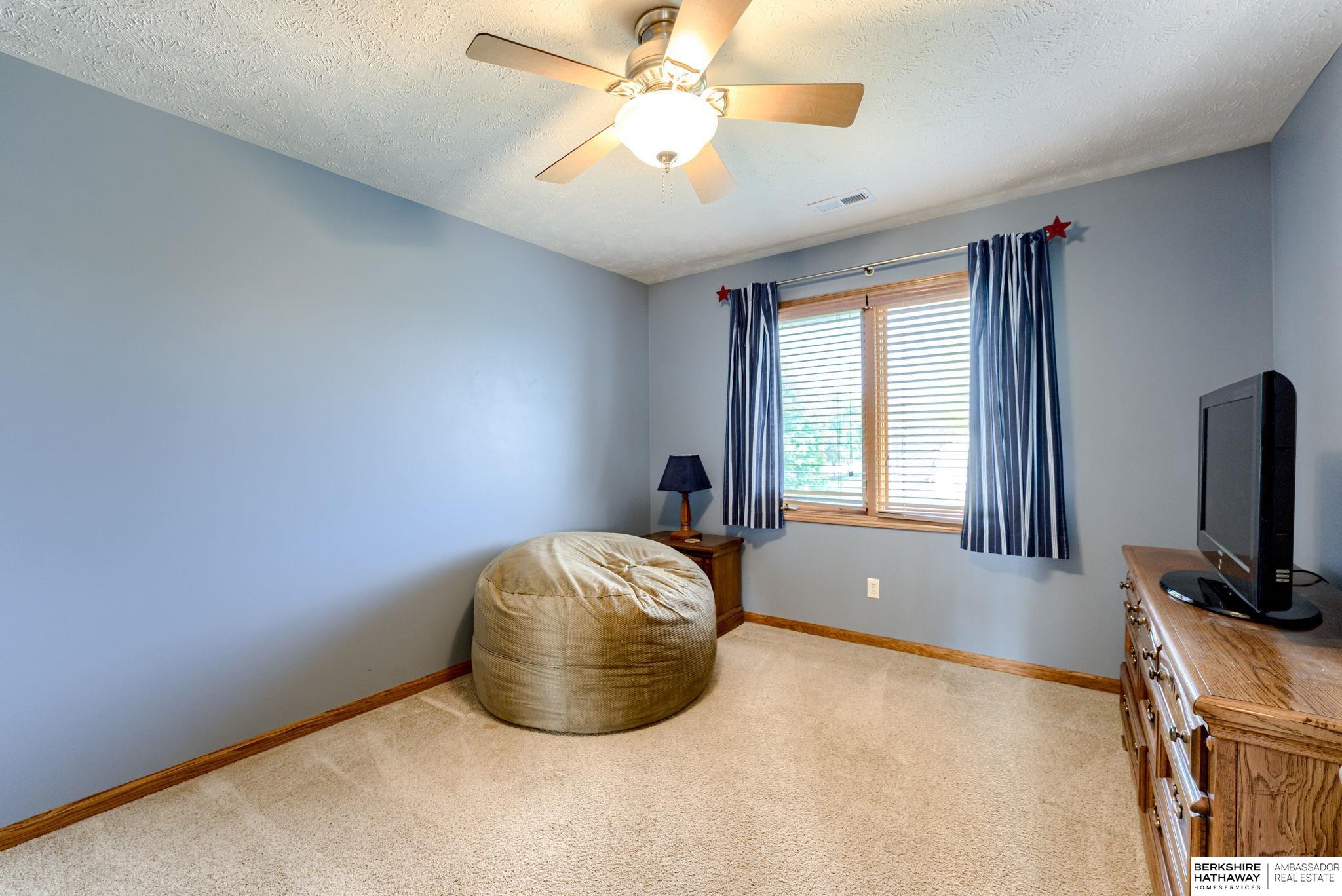 Bellevue, Nebraska 68133, United States, 4 Bedrooms Bedrooms, ,3 BathroomsBathrooms,Residential,Active,236627