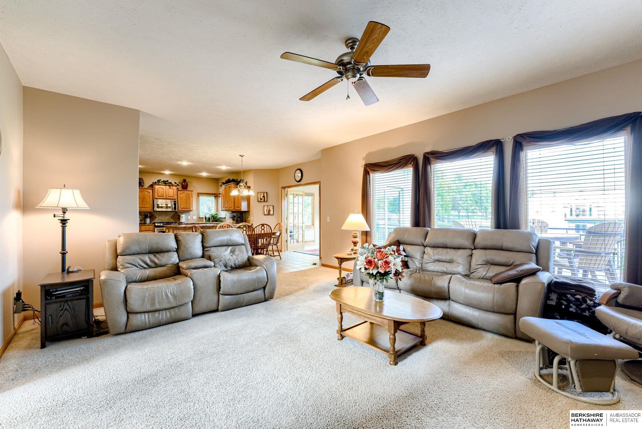 Bellevue, Nebraska 68133, United States, 4 Bedrooms Bedrooms, ,3 BathroomsBathrooms,Residential,Active,236627