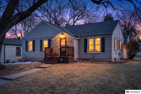 Photo of 3337 Martin Avenue, Omaha, NE 68112 (MLS # 22603222)