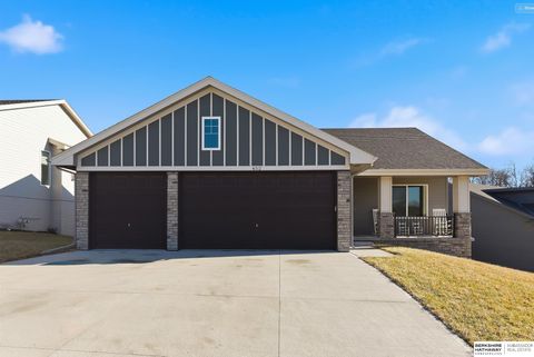 Photo of 452 Eastwood Drive, Louisville, NE 68037 (MLS # 22601014)