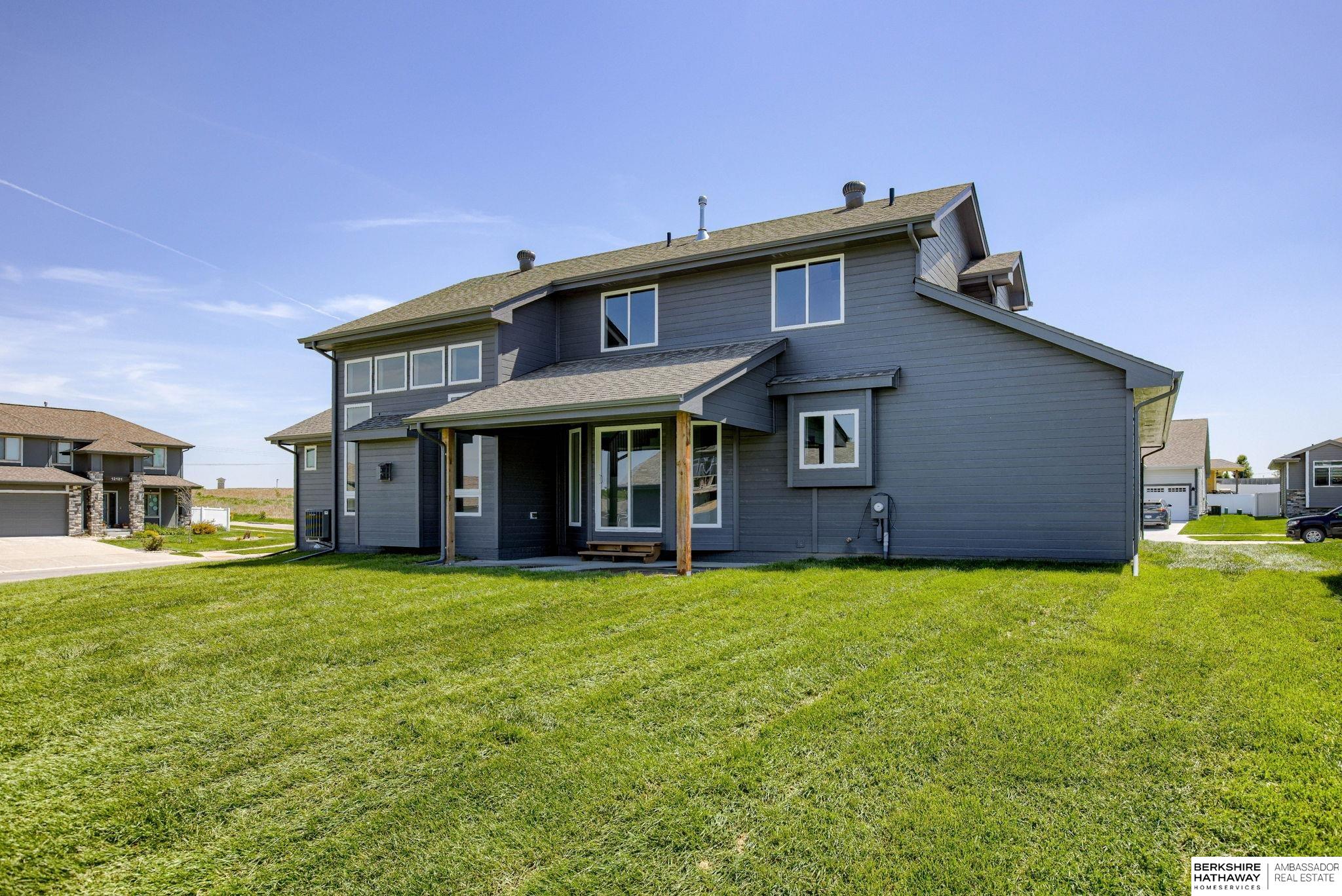 Bellevue, Nebraska 68123, United States, 4 Bedrooms Bedrooms, ,3 BathroomsBathrooms,Residential,Active,23667