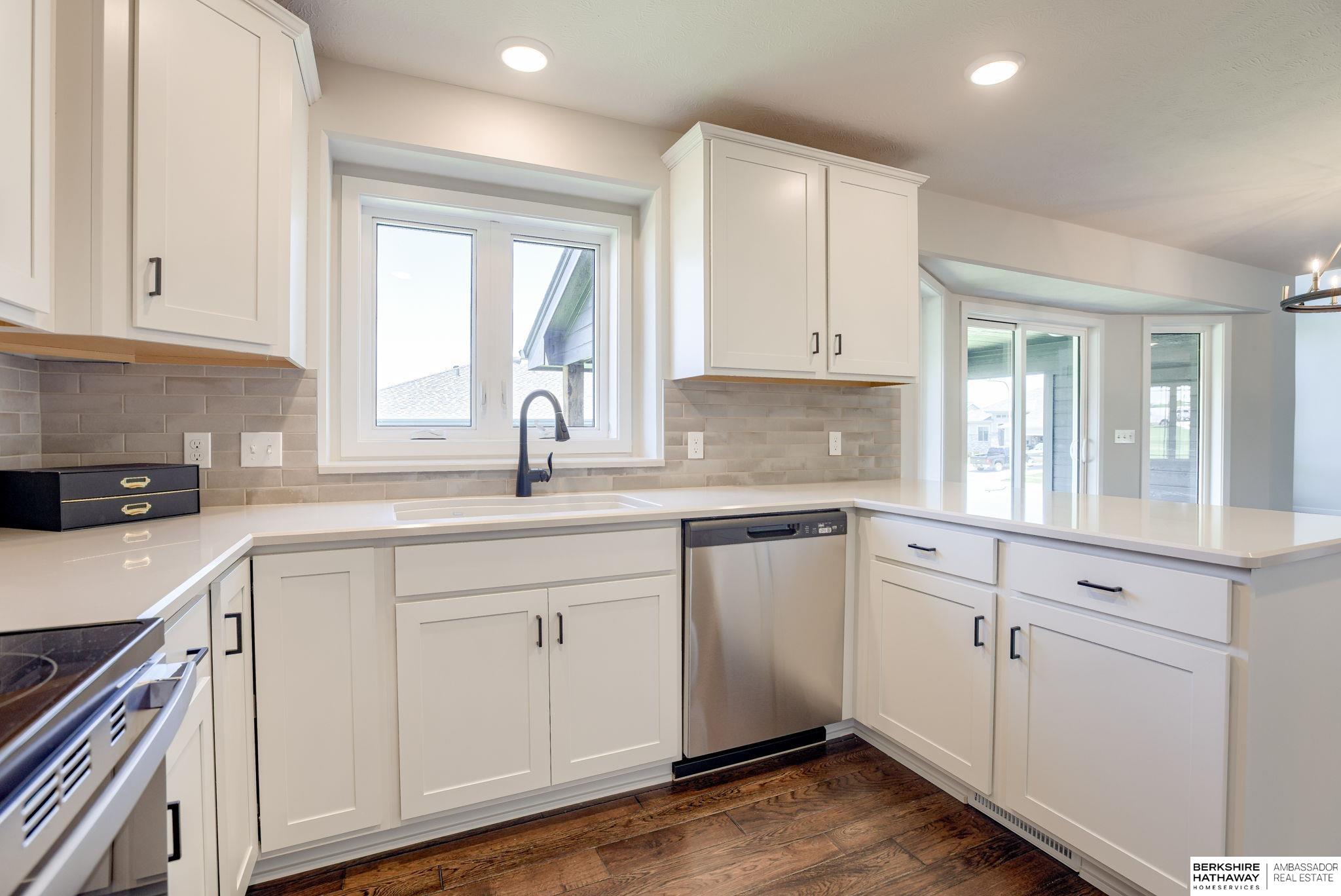 Bellevue, Nebraska 68123, United States, 4 Bedrooms Bedrooms, ,3 BathroomsBathrooms,Residential,Active,23667