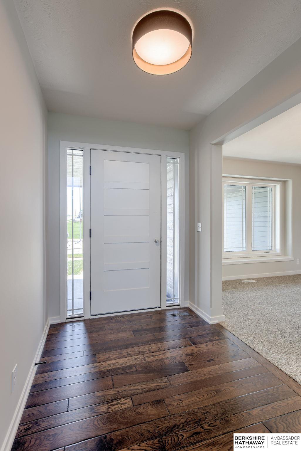 Bellevue, Nebraska 68123, United States, 4 Bedrooms Bedrooms, ,3 BathroomsBathrooms,Residential,Active,23667