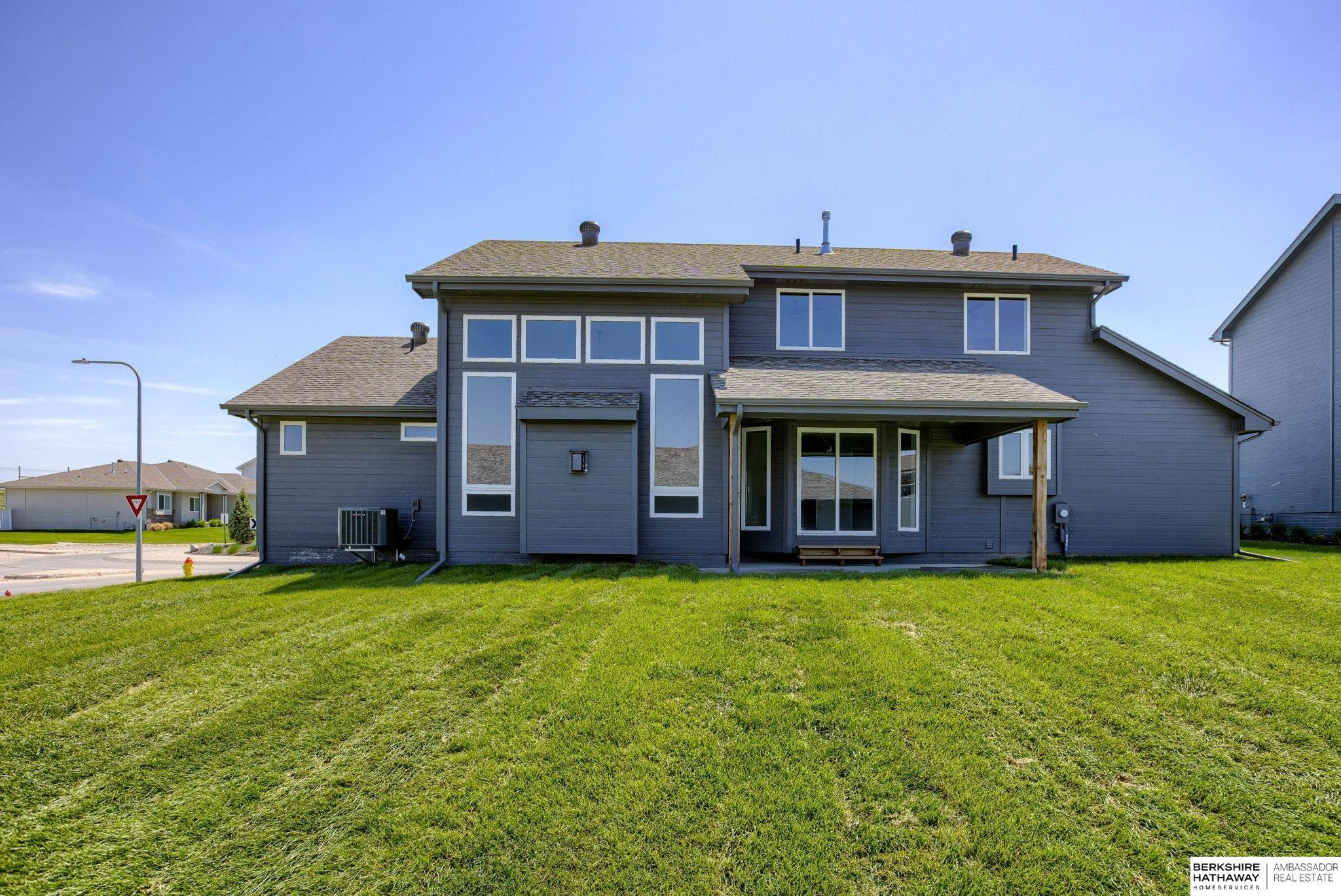 Bellevue, Nebraska 68123, United States, 4 Bedrooms Bedrooms, ,3 BathroomsBathrooms,Residential,Active,23667