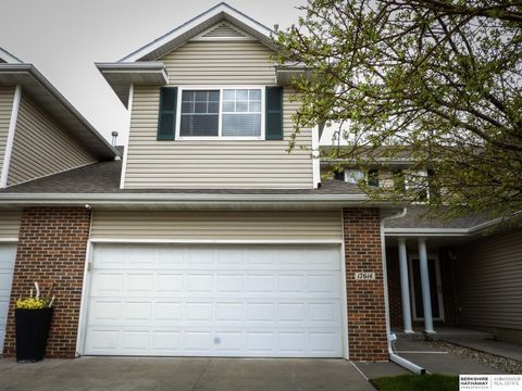 Photo of 17614 Parker Plaza, Omaha, NE 68118 (MLS # 22613105)