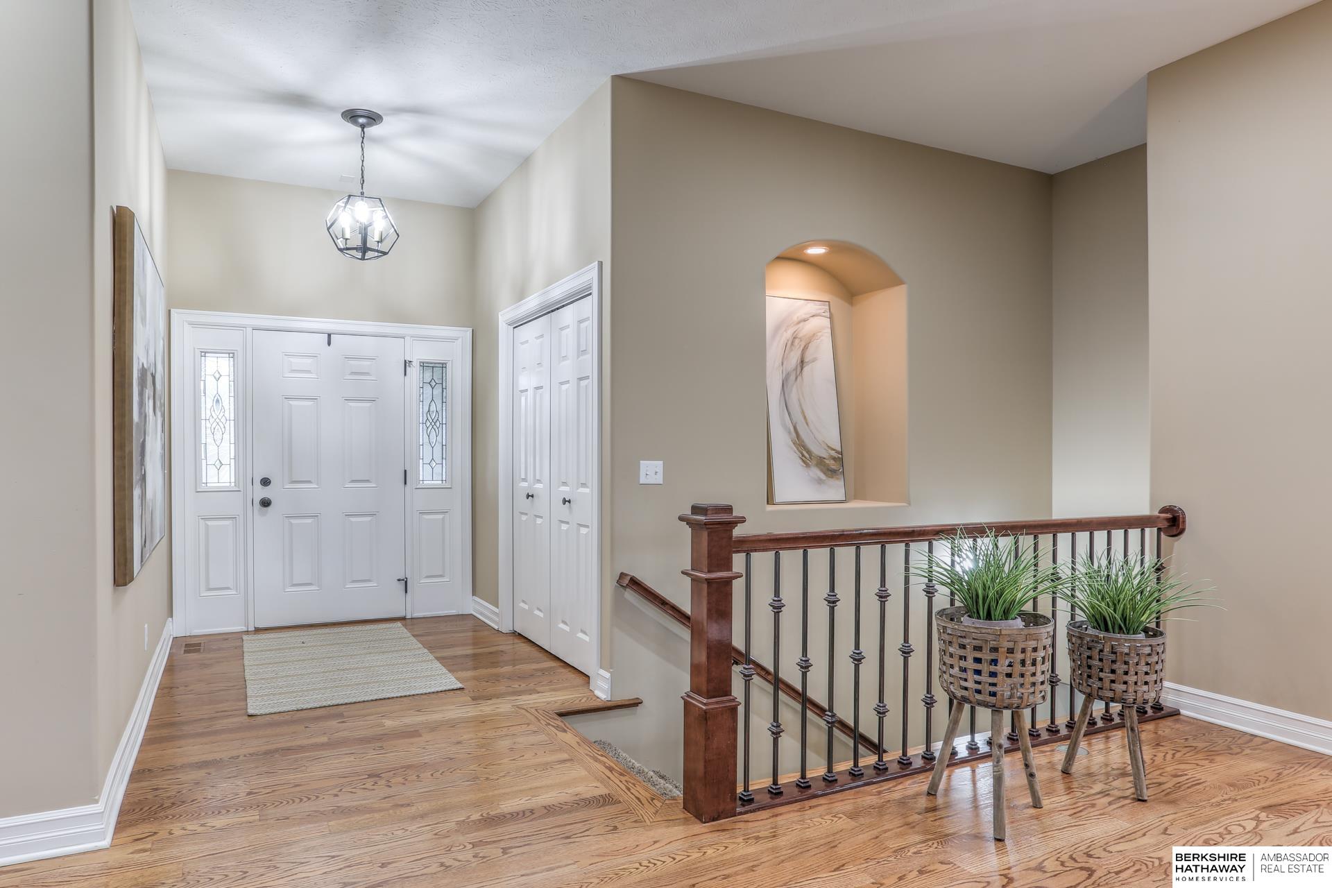 Omaha, Nebraska 68022, United States, 4 Bedrooms Bedrooms, ,3 BathroomsBathrooms,Residential,Pending,121268