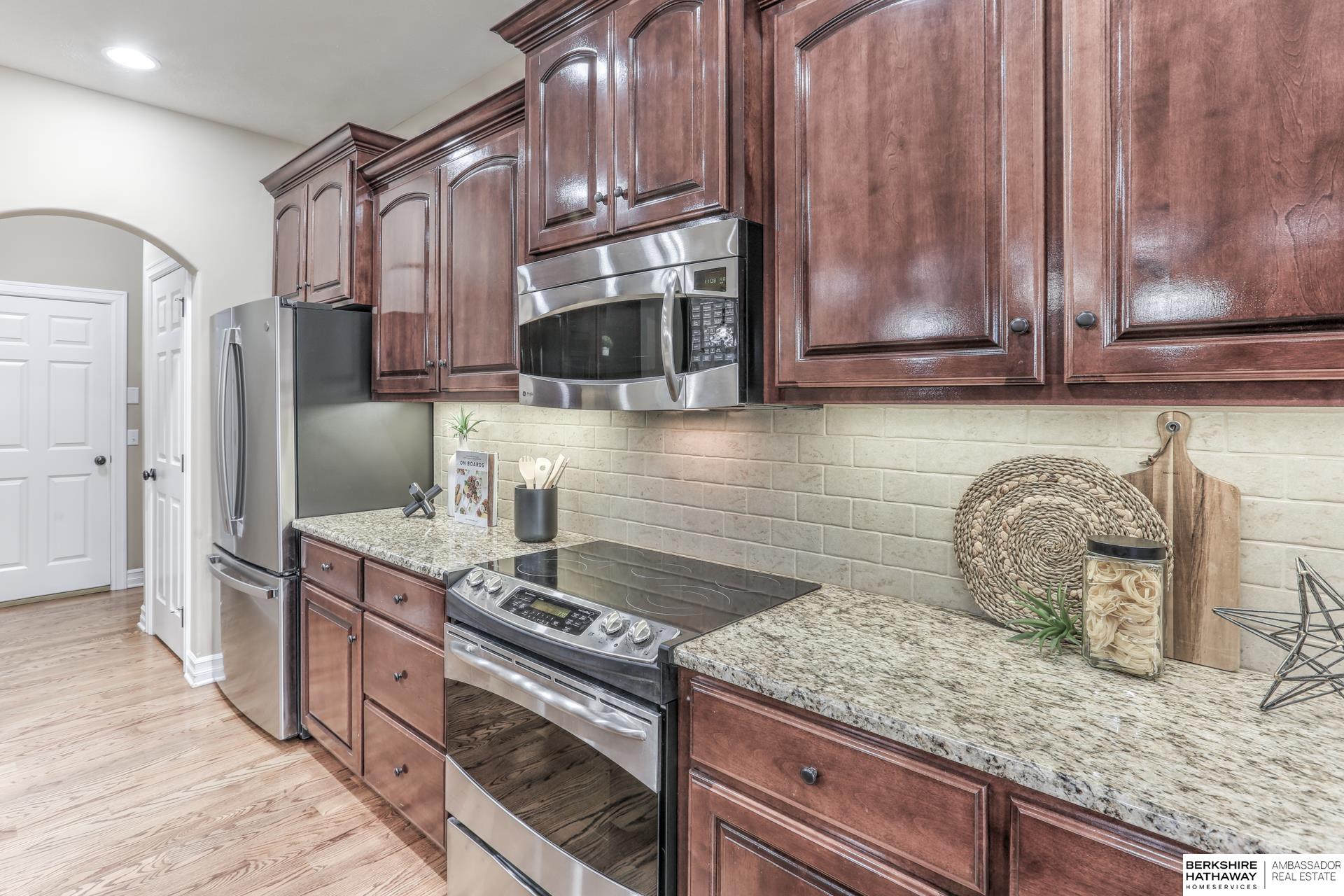 Omaha, Nebraska 68022, United States, 4 Bedrooms Bedrooms, ,3 BathroomsBathrooms,Residential,Pending,121268