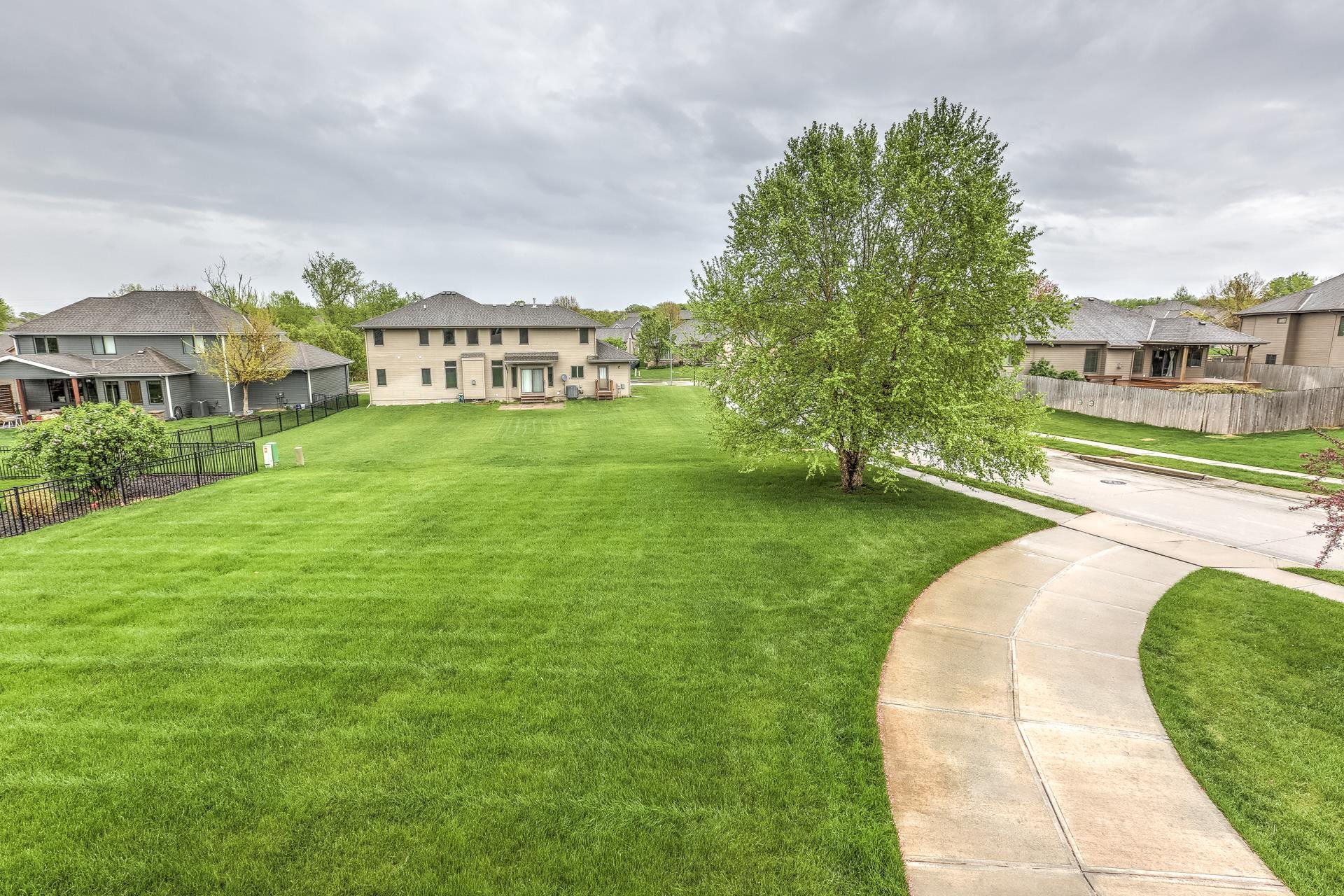 Omaha, Nebraska 68022, United States, 4 Bedrooms Bedrooms, ,3 BathroomsBathrooms,Residential,Pending,121268