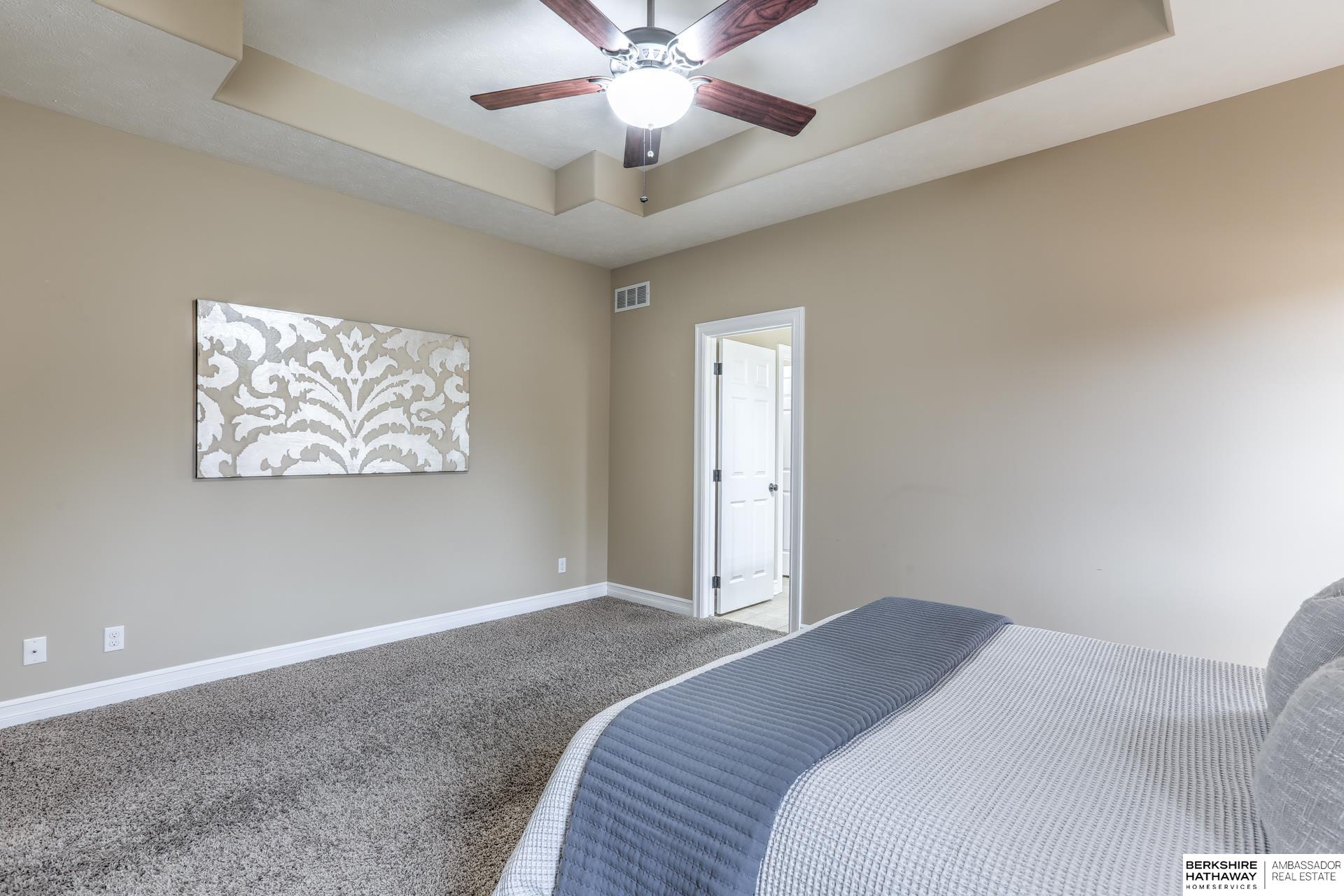 Omaha, Nebraska 68022, United States, 4 Bedrooms Bedrooms, ,3 BathroomsBathrooms,Residential,Pending,121268