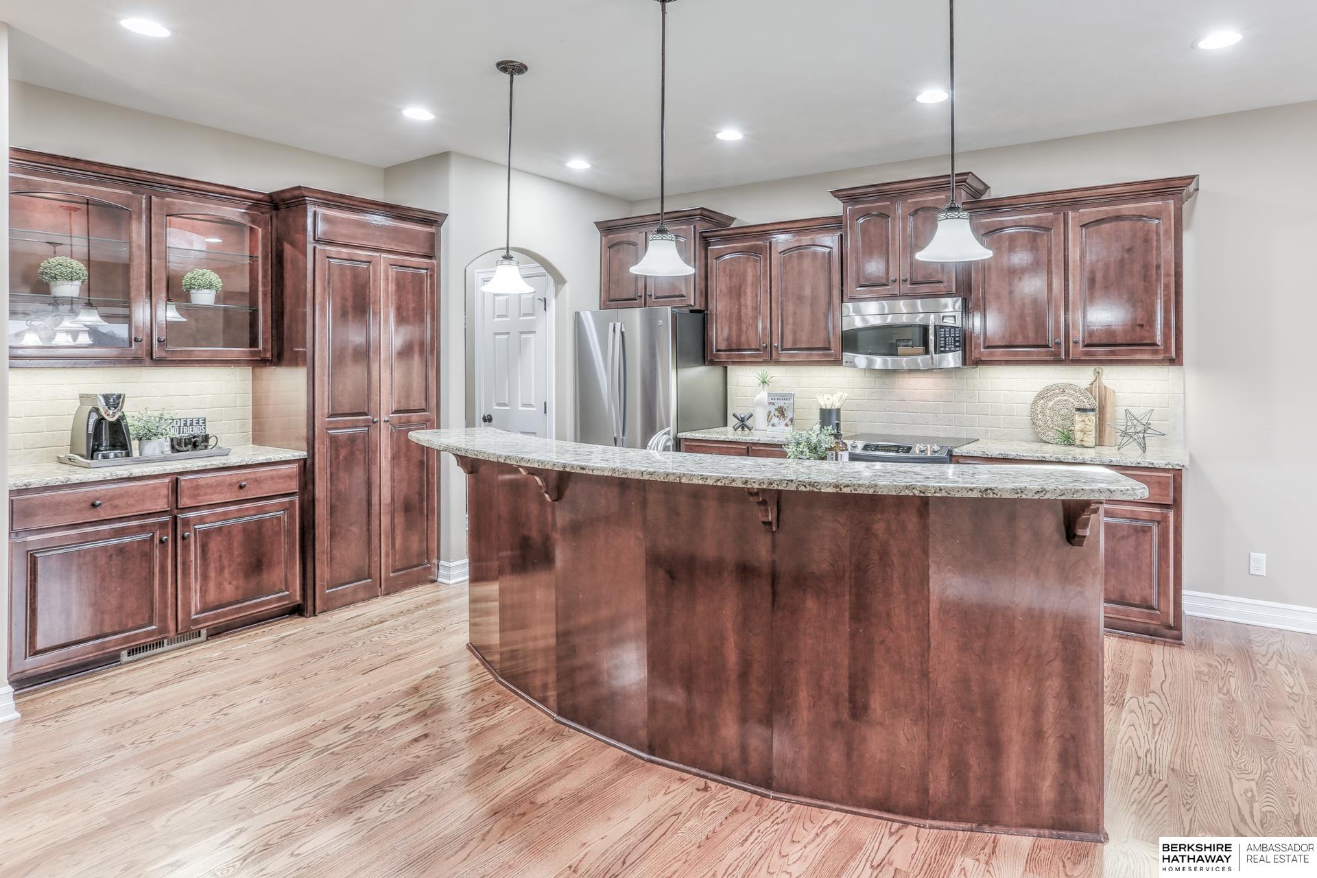 Omaha, Nebraska 68022, United States, 4 Bedrooms Bedrooms, ,3 BathroomsBathrooms,Residential,Pending,121268