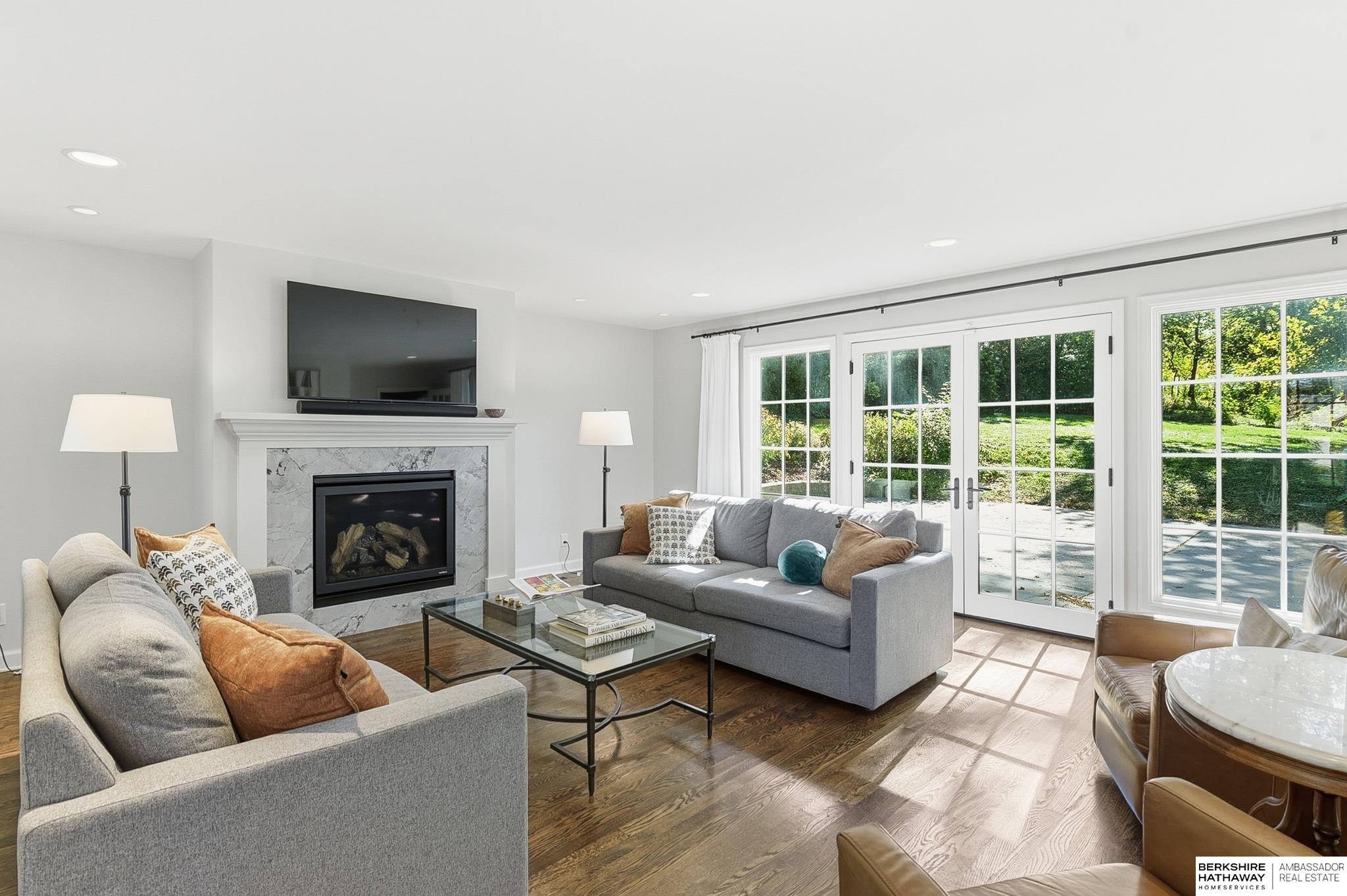 Omaha, Nebraska 68124, United States, 3 Bedrooms Bedrooms, ,2 BathroomsBathrooms,Residential,Active,232508