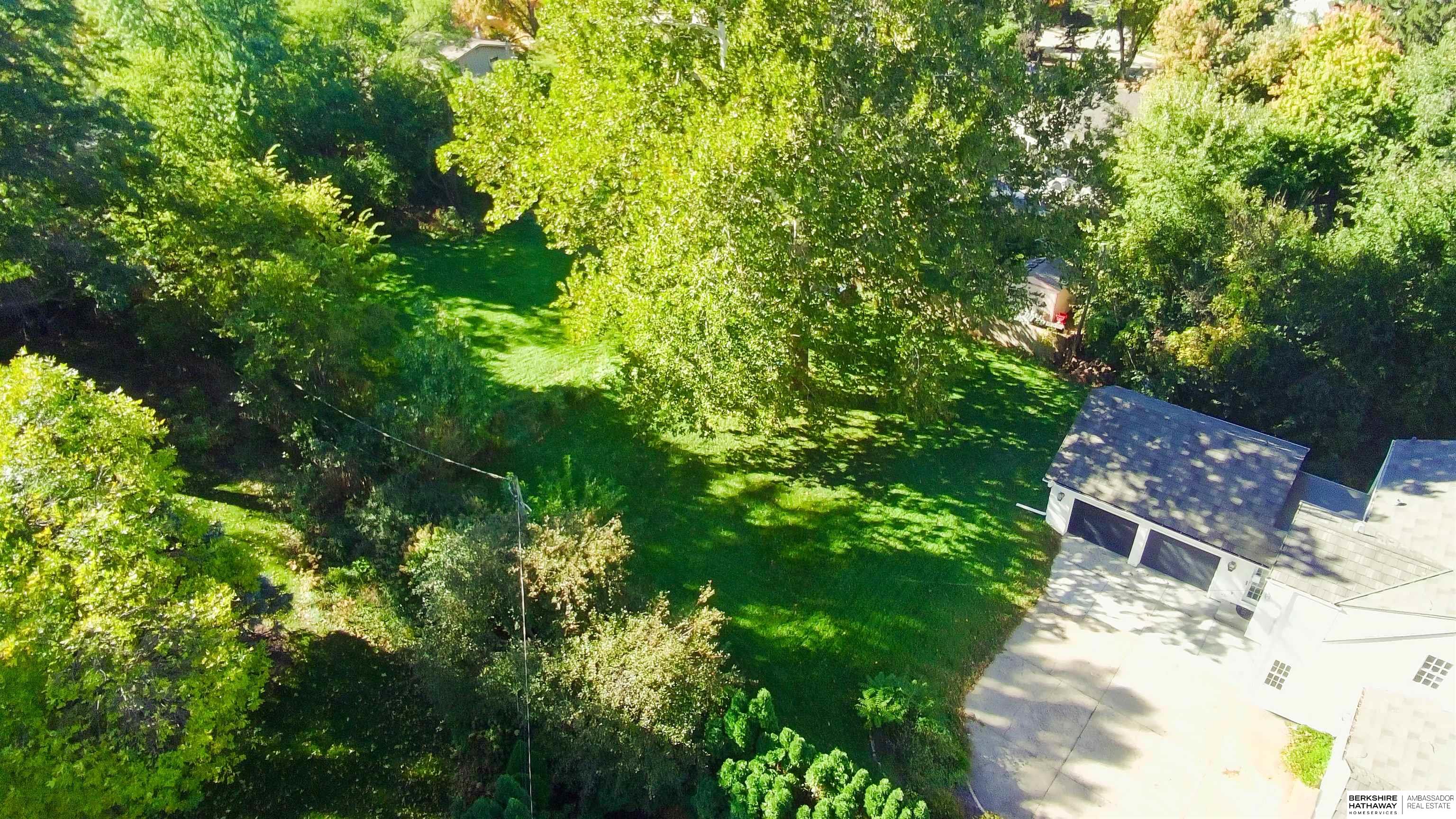 Omaha, Nebraska 68124, United States, 3 Bedrooms Bedrooms, ,2 BathroomsBathrooms,Residential,Active,232508