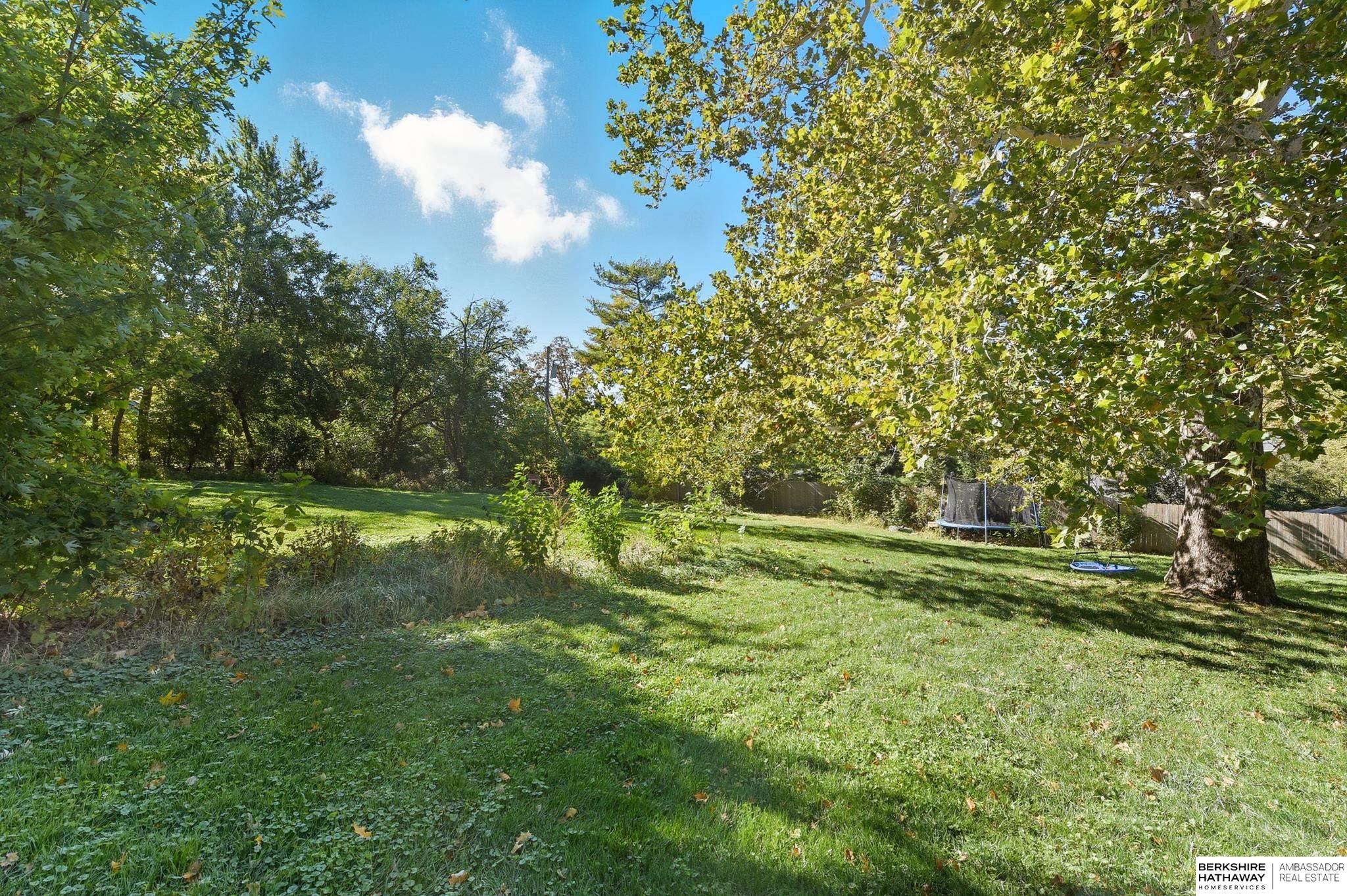 Omaha, Nebraska 68124, United States, 3 Bedrooms Bedrooms, ,2 BathroomsBathrooms,Residential,Active,232508