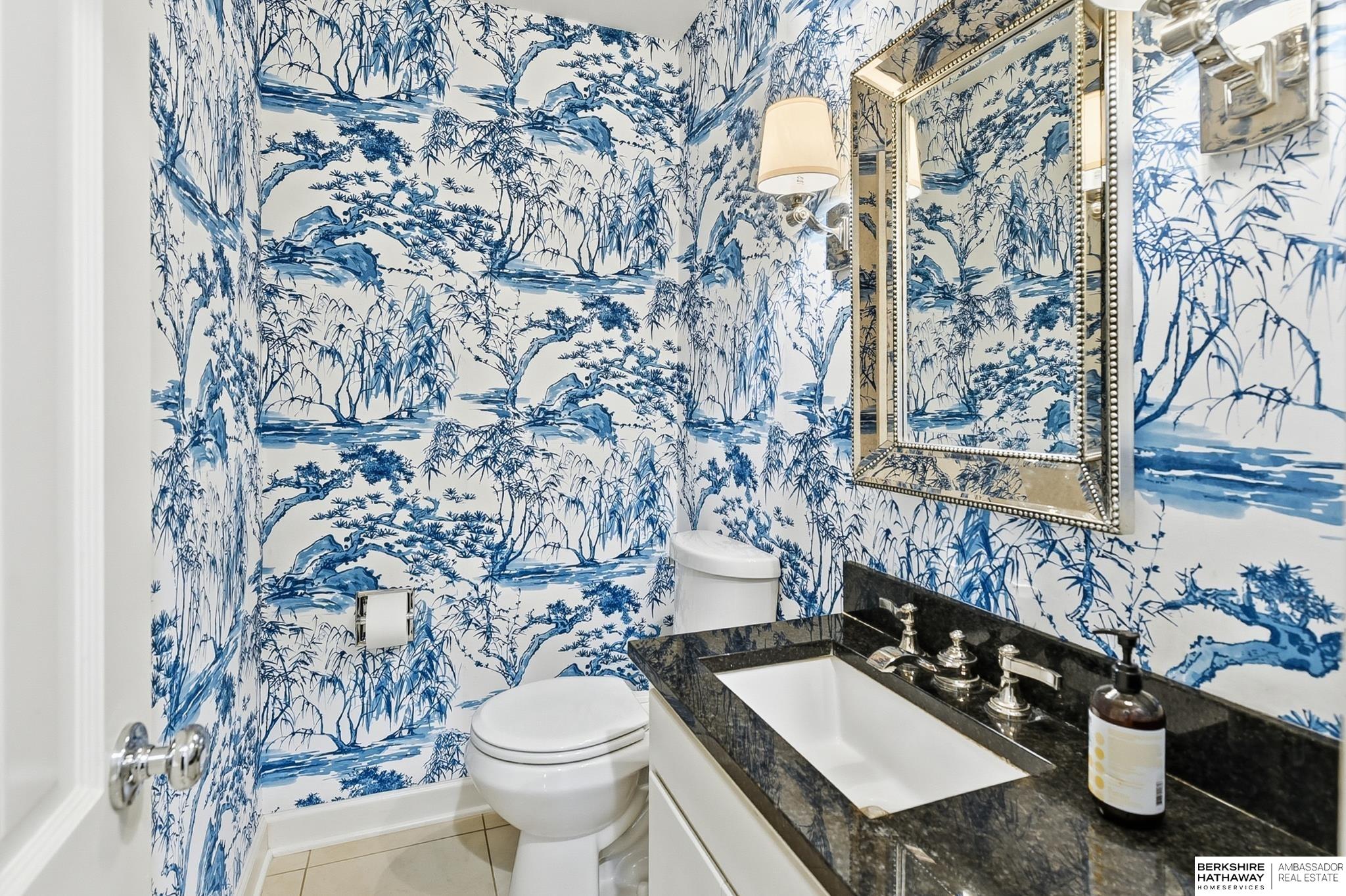 Omaha, Nebraska 68124, United States, 3 Bedrooms Bedrooms, ,2 BathroomsBathrooms,Residential,Active,232508