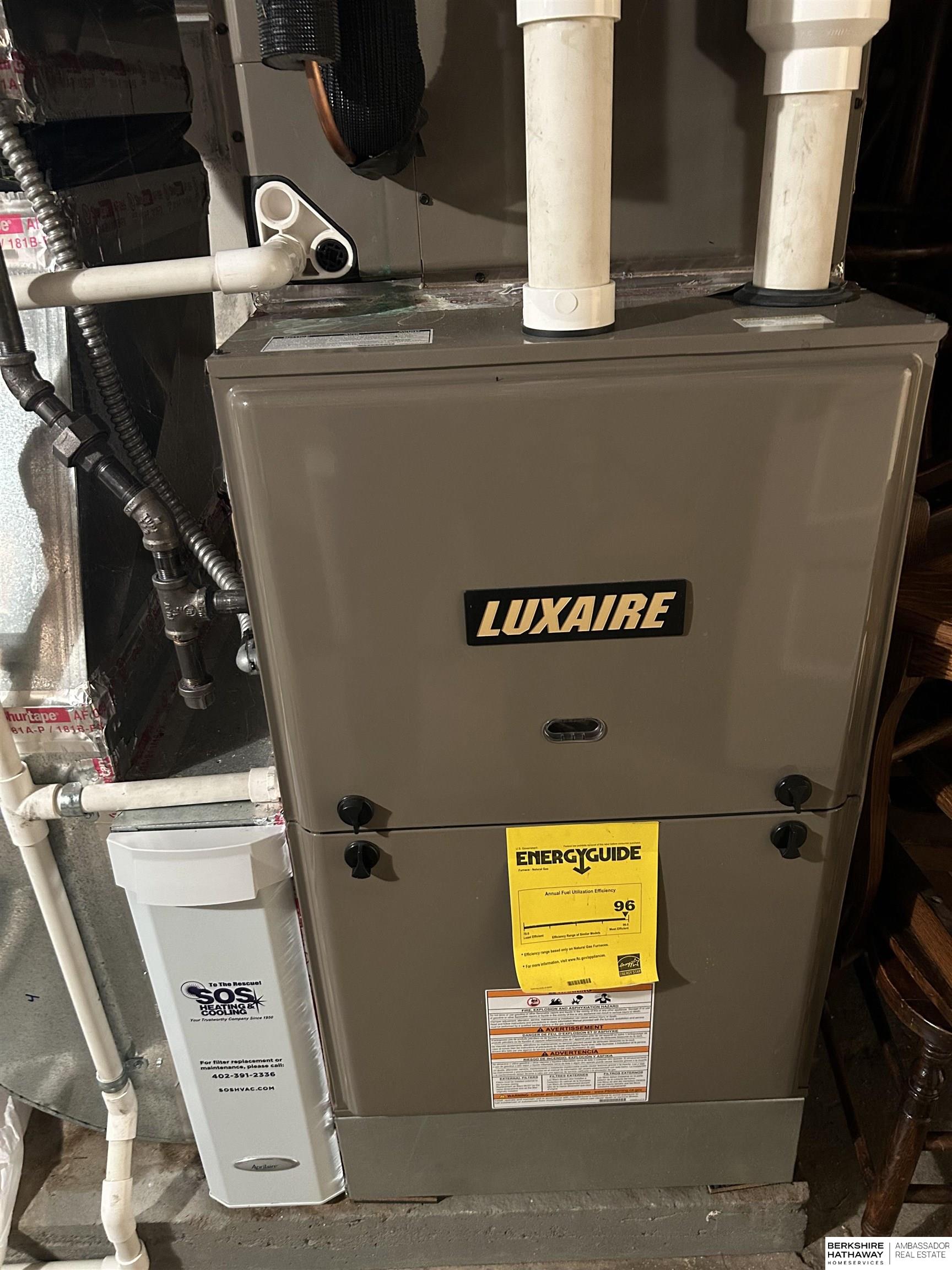 Omaha, Nebraska 68124, United States, 3 Bedrooms Bedrooms, ,2 BathroomsBathrooms,Residential,Active,232508