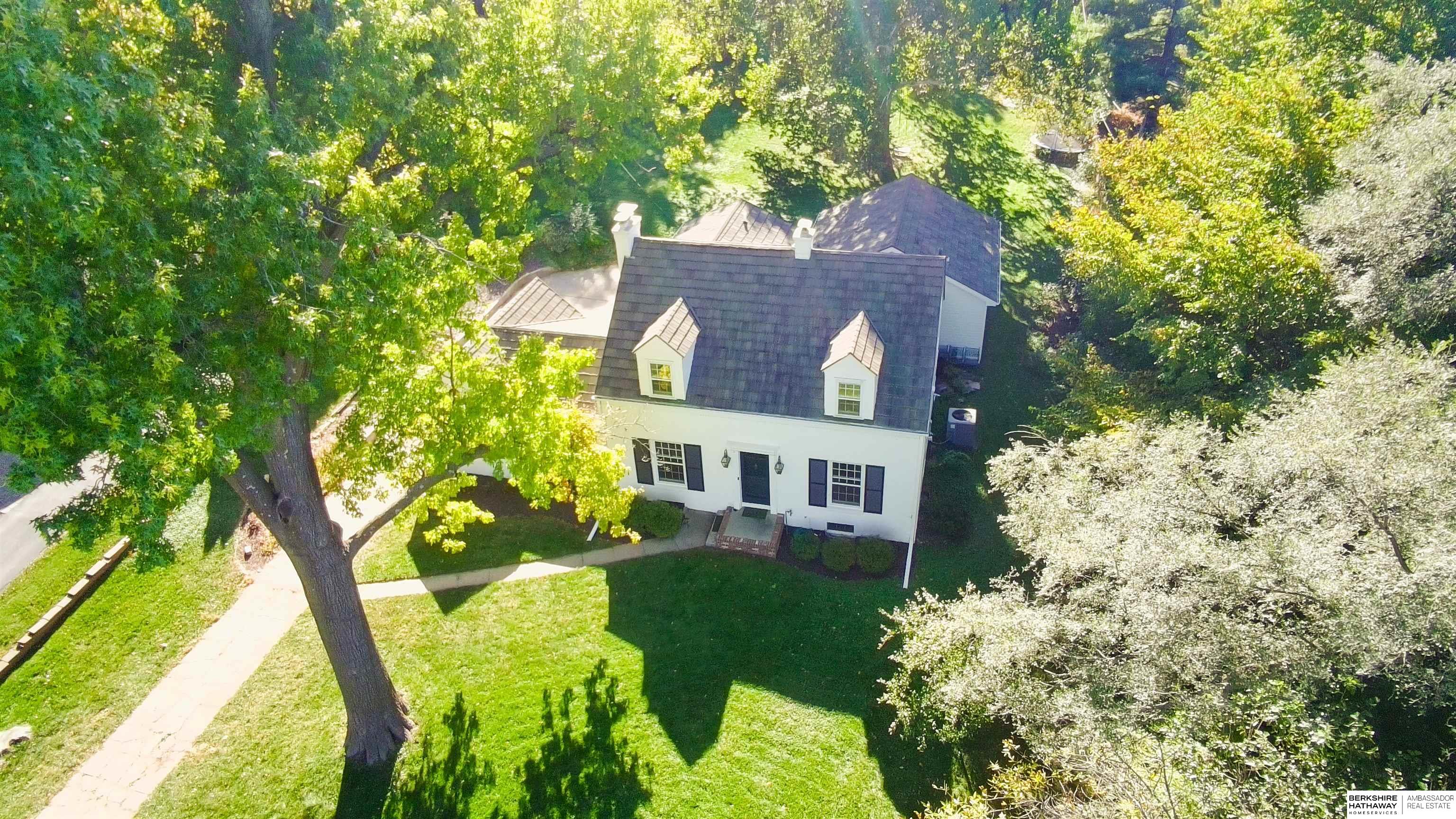 Omaha, Nebraska 68124, United States, 3 Bedrooms Bedrooms, ,2 BathroomsBathrooms,Residential,Active,232508