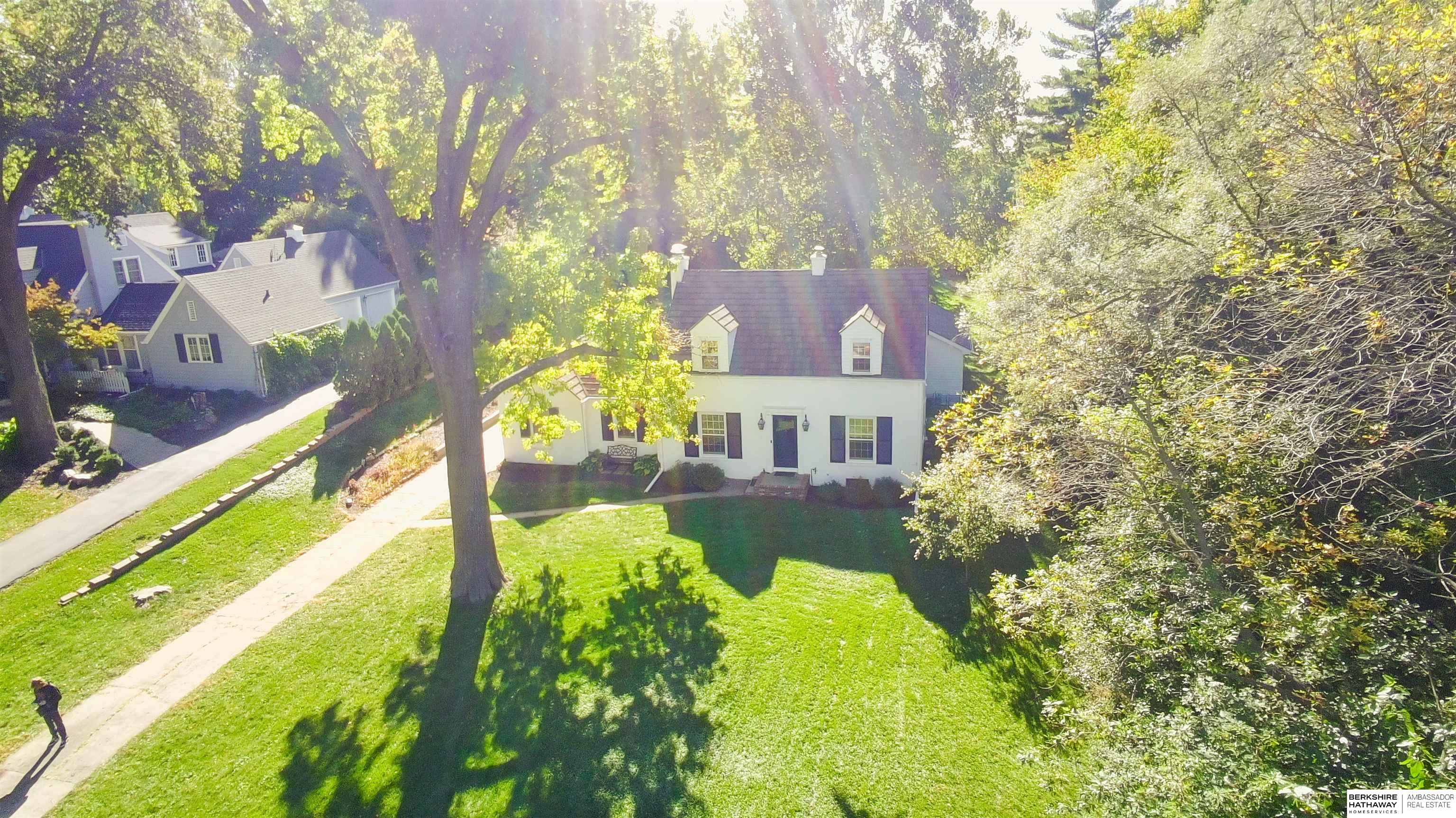 Omaha, Nebraska 68124, United States, 3 Bedrooms Bedrooms, ,2 BathroomsBathrooms,Residential,Active,232508