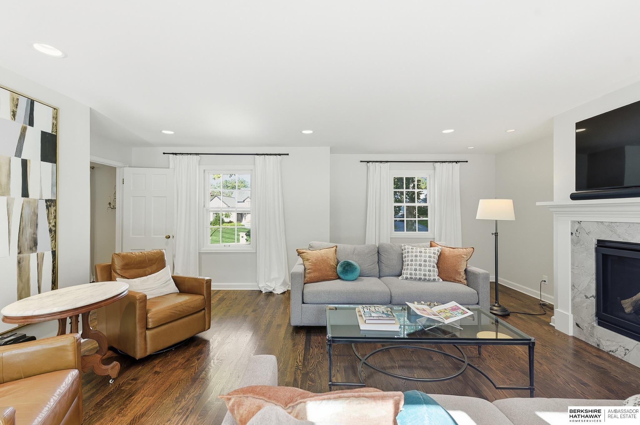 Omaha, Nebraska 68124, United States, 3 Bedrooms Bedrooms, ,2 BathroomsBathrooms,Residential,Active,232508