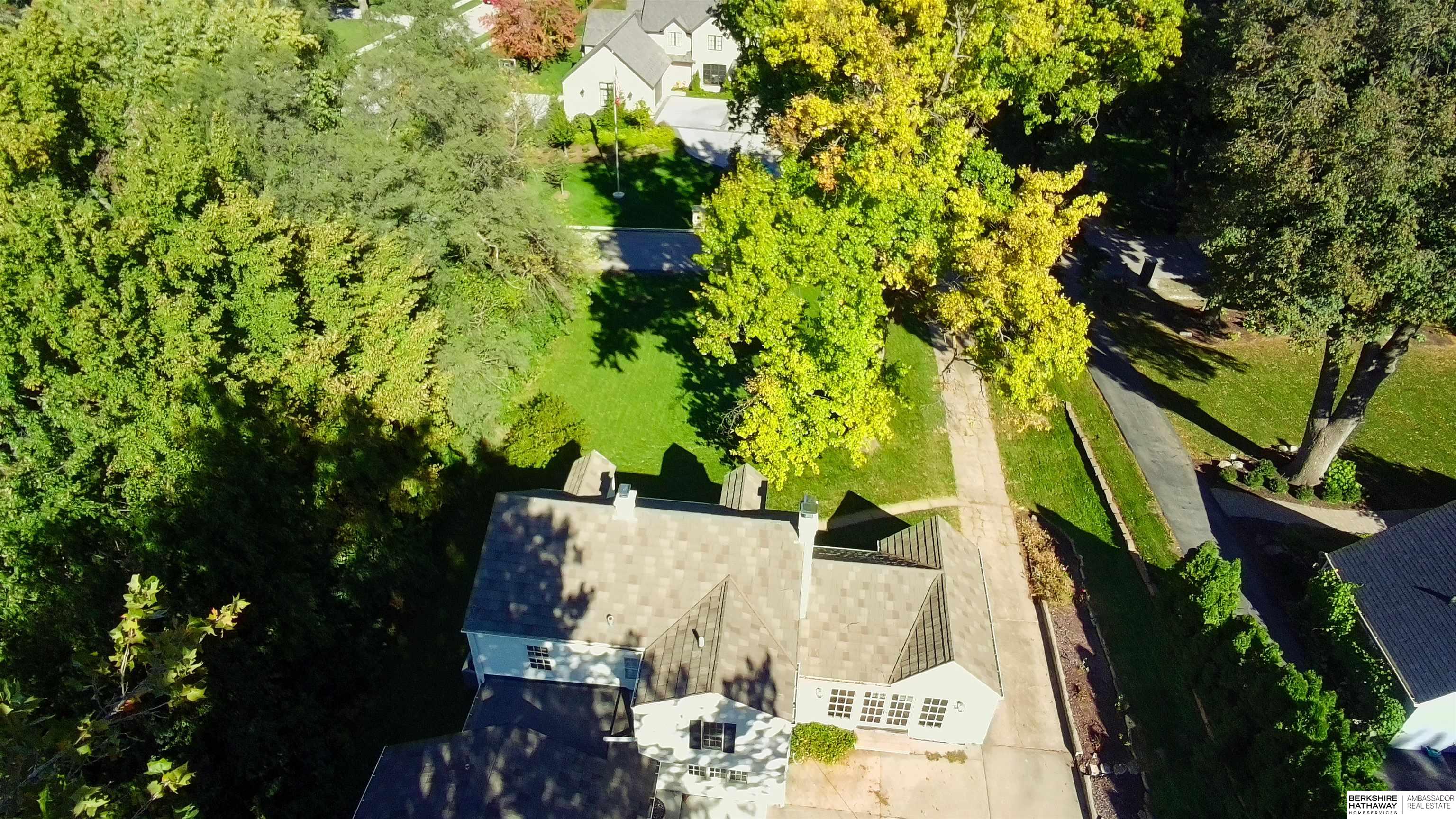 Omaha, Nebraska 68124, United States, 3 Bedrooms Bedrooms, ,2 BathroomsBathrooms,Residential,Active,232508