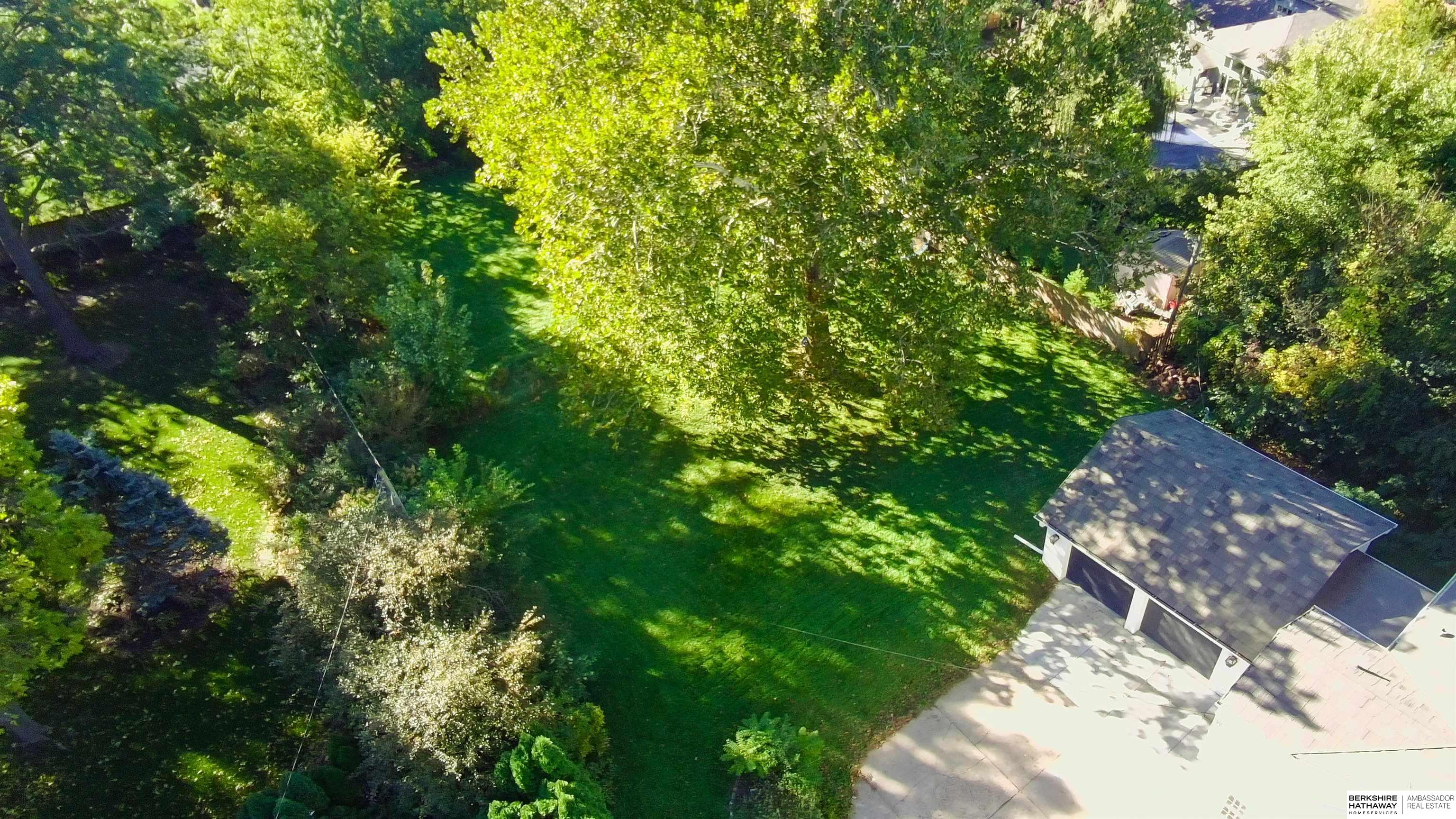 Omaha, Nebraska 68124, United States, 3 Bedrooms Bedrooms, ,2 BathroomsBathrooms,Residential,Active,232508