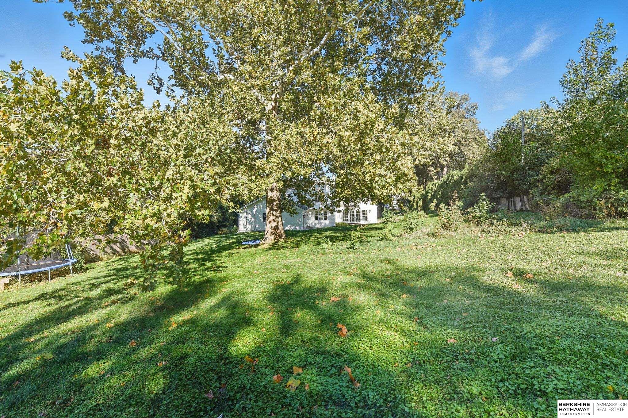 Omaha, Nebraska 68124, United States, 3 Bedrooms Bedrooms, ,2 BathroomsBathrooms,Residential,Active,232508